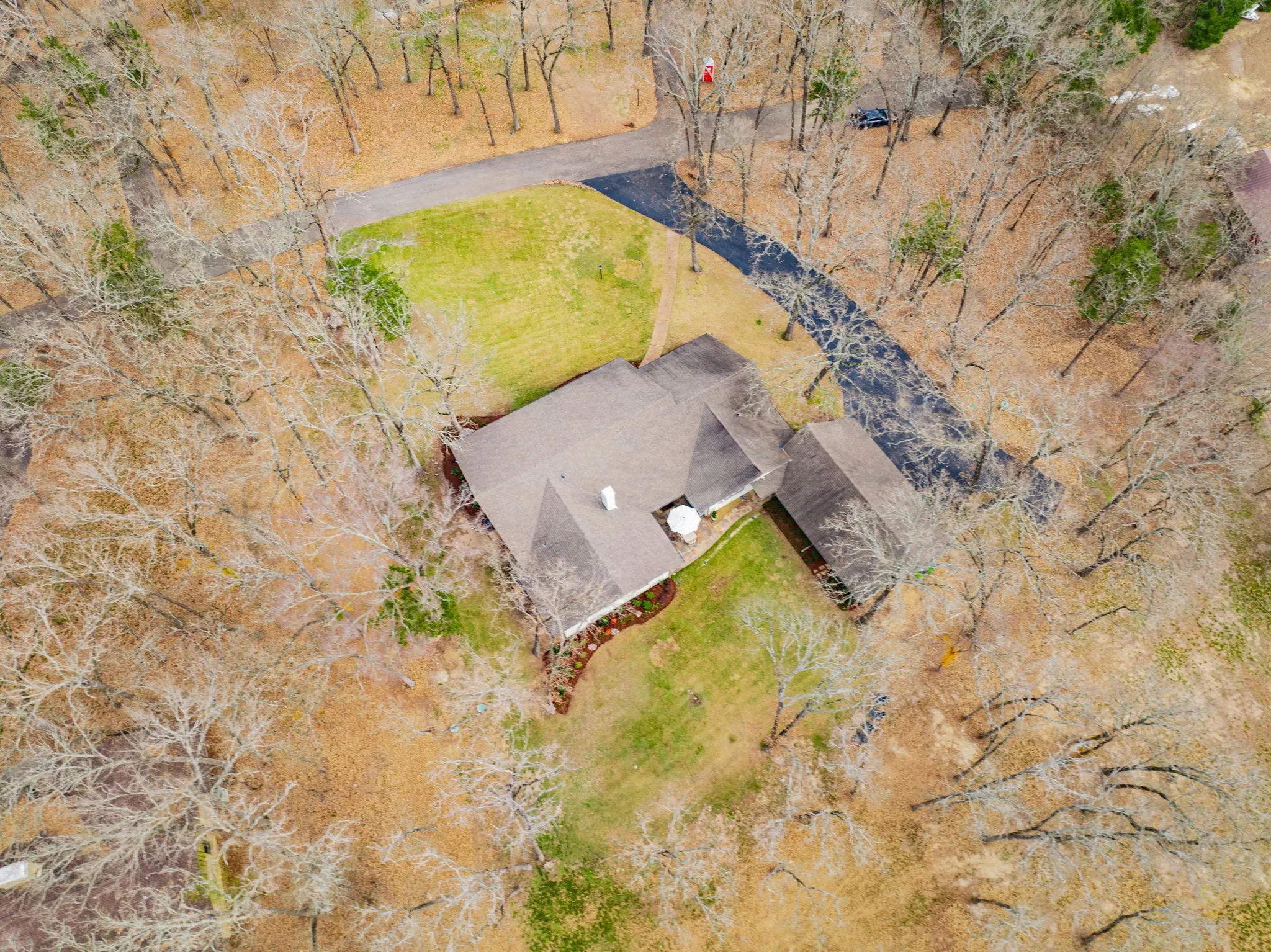 Single Family Residence For Sale in Hopkins County , 142 Cedar Lane, Sulphur Springs, Texas 75482, 4 Bedroom, 3 Bathroom, Garage spaces, 3,415 Sqft, built in 1972, mls#21145254, Real Estate Agent in Sulphur Springs, Homes For Sale in Hopkins county, Homes For Sale in Sulphur Springs, Realtor in Sulphur Springs Texas, Real Estate Brokerage Independent Realty Texas, Luminita Cordes Realtor