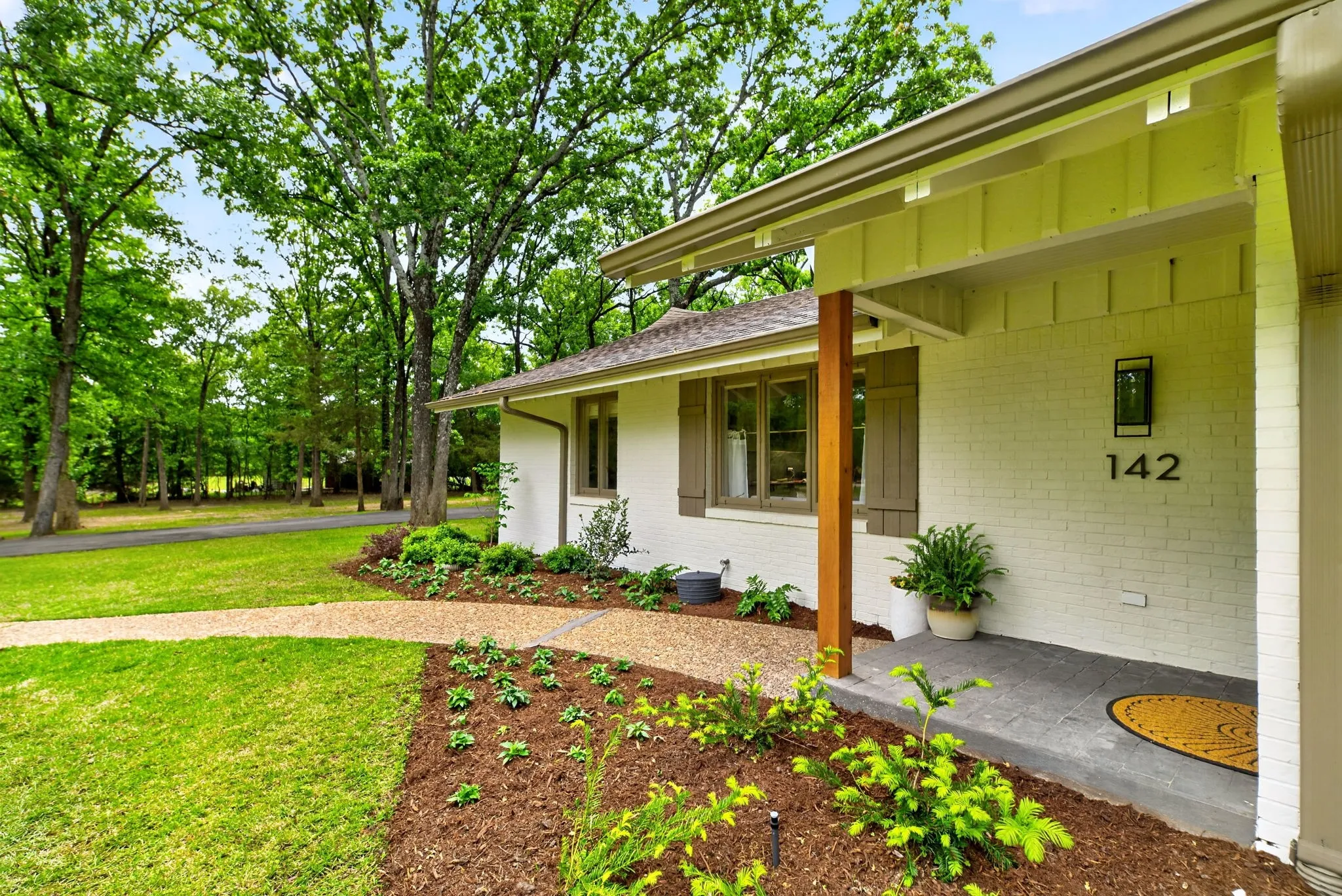 Single Family Residence For Sale in Hopkins County , 142 Cedar Lane, Sulphur Springs, Texas 75482, 4 Bedroom, 3 Bathroom, Garage spaces, 3,415 Sqft, built in 1972, mls#21145254, Real Estate Agent in Sulphur Springs, Homes For Sale in Hopkins county, Homes For Sale in Sulphur Springs, Realtor in Sulphur Springs Texas, Real Estate Brokerage Independent Realty Texas, Luminita Cordes Realtor