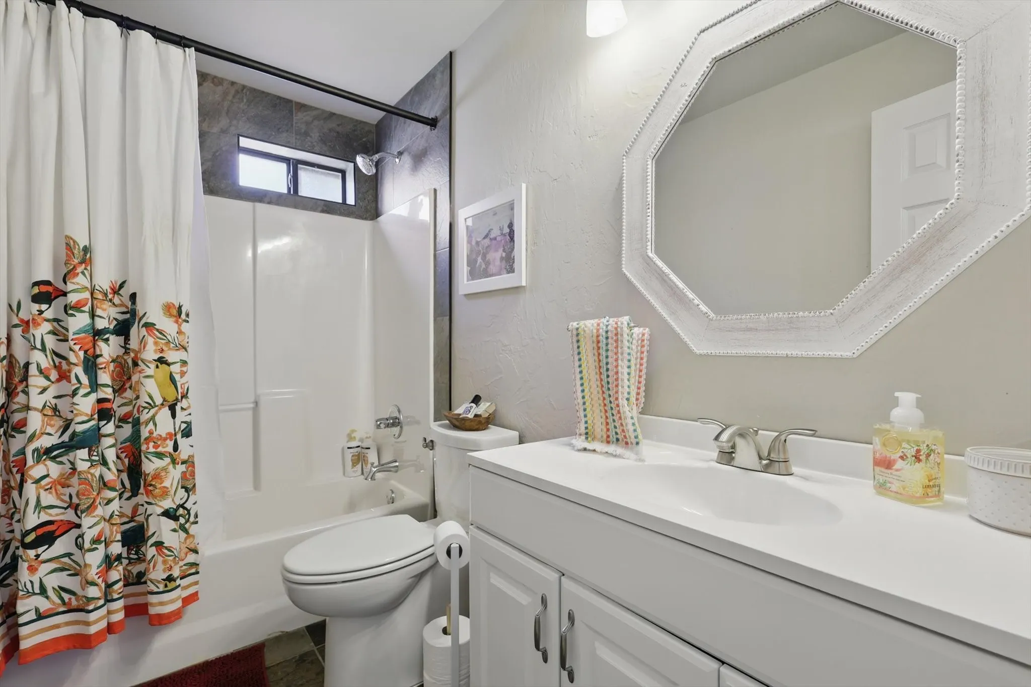 Single Family Residence For Sale in Palo Pinto County , 186 W Hells Gate Drive, Strawn, Texas 76475, 3 Bedrooms, 3 Bathrooms, 2 Garage spaces, 1,957 Sqft, built in 2005, Price $799,000, mls#21156277, Real Estate Agent in Strawn, Homes For Sale in Palo Pinto county, Homes For Sale in Strawn, Realtor in Strawn Texas, Real Estate Brokerage Independent Realty Texas, Luminita Cordes Realtor