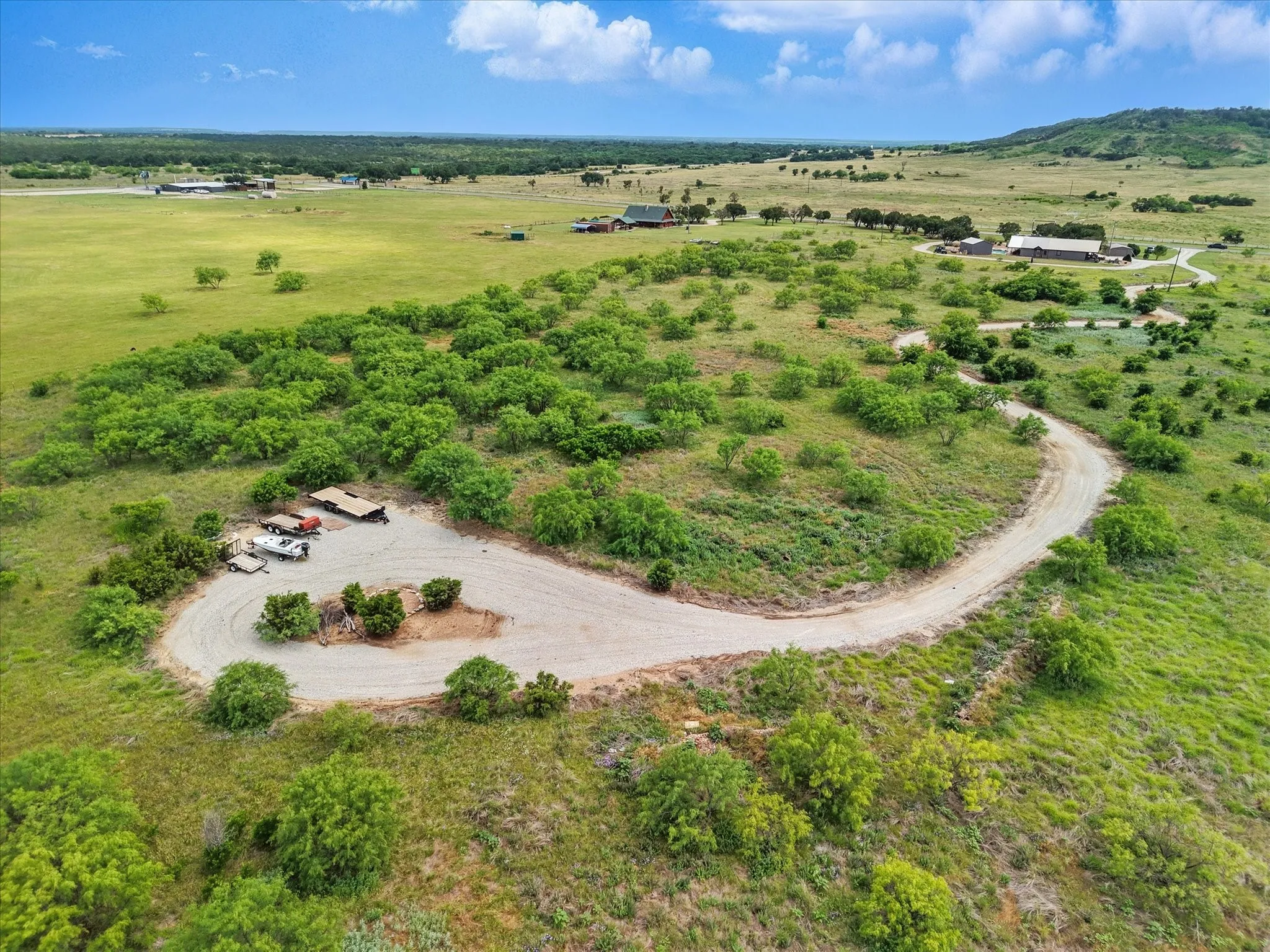 Single Family Residence For Sale in Palo Pinto County , 186 W Hells Gate Drive, Strawn, Texas 76475, 3 Bedrooms, 3 Bathrooms, 2 Garage spaces, 1,957 Sqft, built in 2005, Price $799,000, mls#21156277, Real Estate Agent in Strawn, Homes For Sale in Palo Pinto county, Homes For Sale in Strawn, Realtor in Strawn Texas, Real Estate Brokerage Independent Realty Texas, Luminita Cordes Realtor