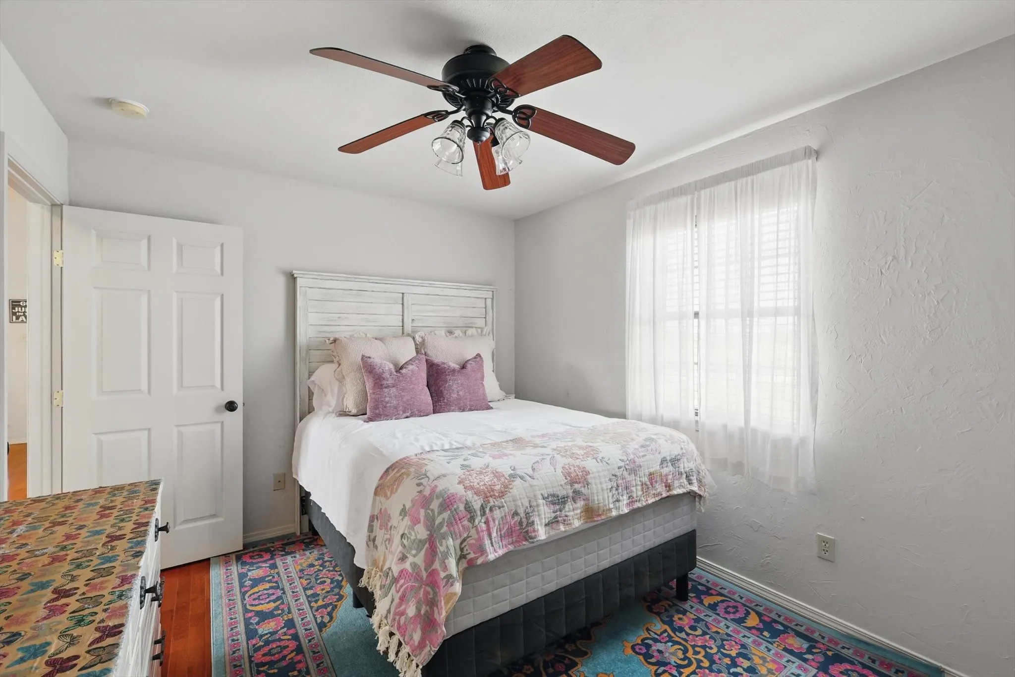 Single Family Residence For Sale in Palo Pinto County , 186 W Hells Gate Drive, Strawn, Texas 76475, 3 Bedrooms, 3 Bathrooms, 2 Garage spaces, 1,957 Sqft, built in 2005, Price $799,000, mls#21156277, Real Estate Agent in Strawn, Homes For Sale in Palo Pinto county, Homes For Sale in Strawn, Realtor in Strawn Texas, Real Estate Brokerage Independent Realty Texas, Luminita Cordes Realtor