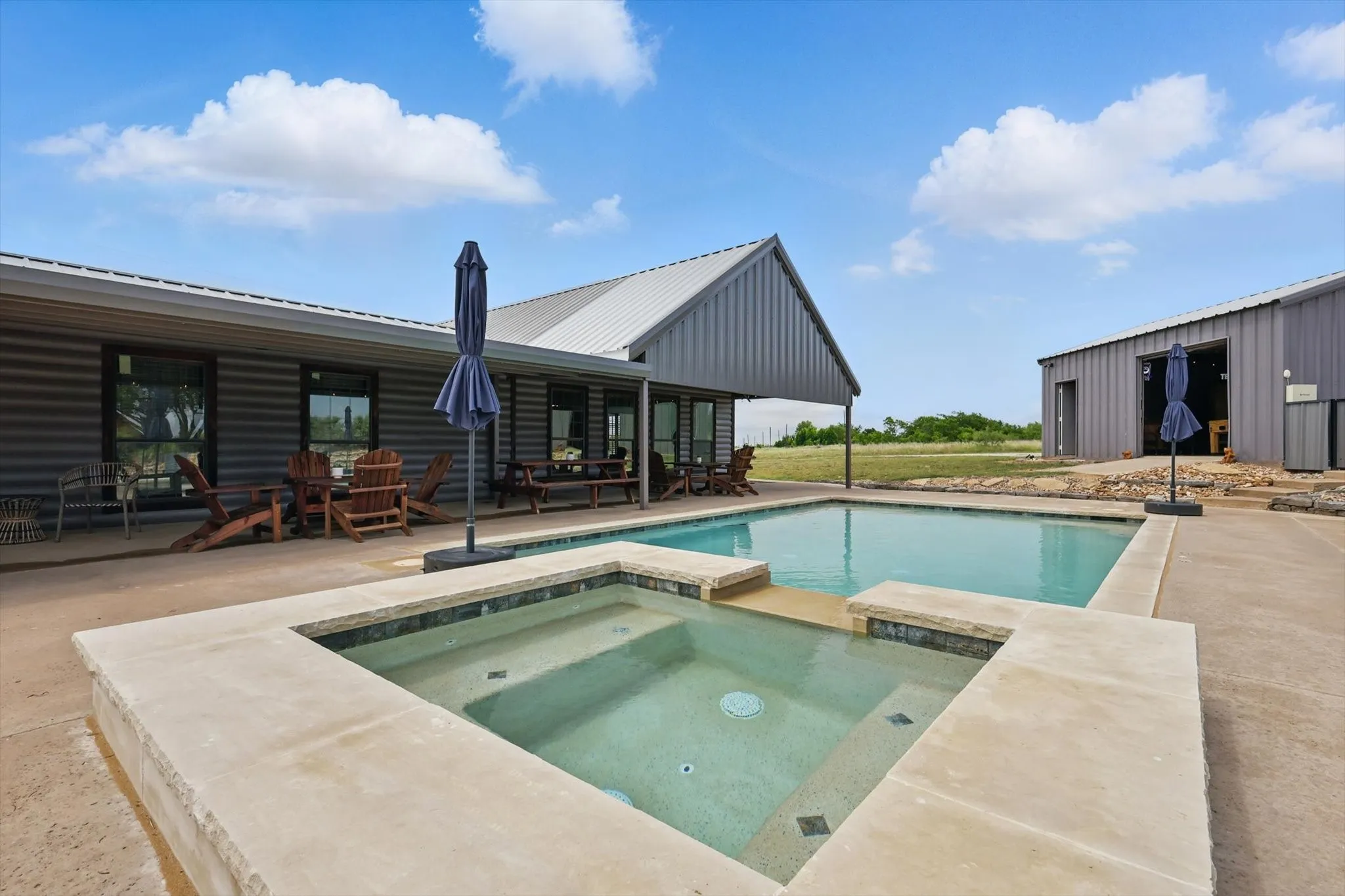 Single Family Residence For Sale in Palo Pinto County , 186 W Hells Gate Drive, Strawn, Texas 76475, 3 Bedrooms, 3 Bathrooms, 2 Garage spaces, 1,957 Sqft, built in 2005, Price $799,000, mls#21156277, Real Estate Agent in Strawn, Homes For Sale in Palo Pinto county, Homes For Sale in Strawn, Realtor in Strawn Texas, Real Estate Brokerage Independent Realty Texas, Luminita Cordes Realtor