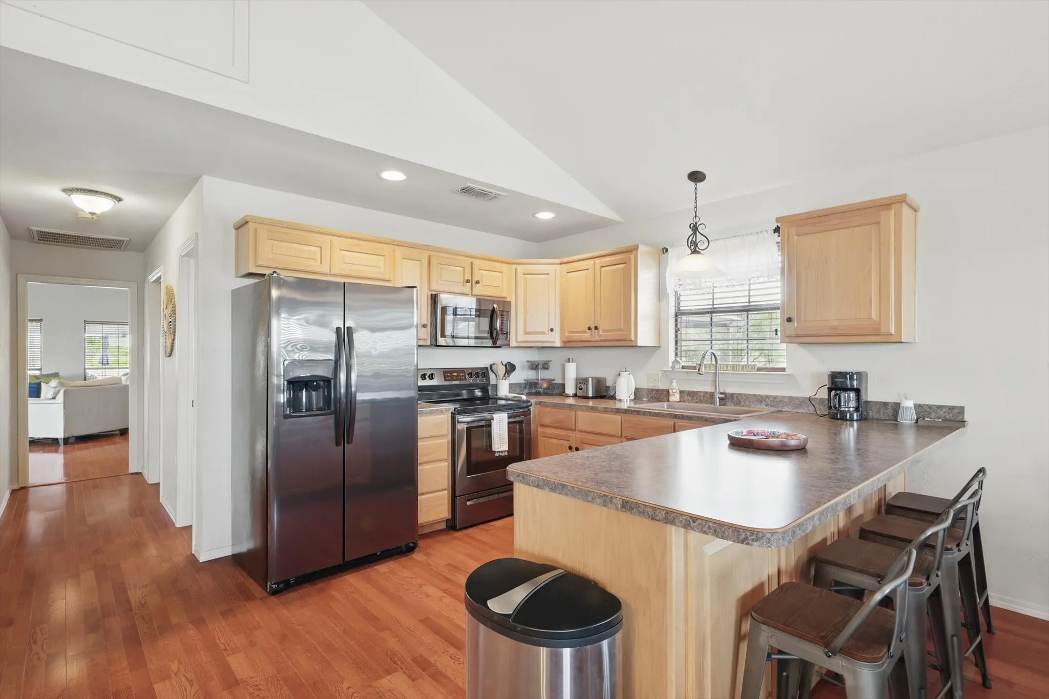 Single Family Residence For Sale in Palo Pinto County , 186 W Hells Gate Drive, Strawn, Texas 76475, 3 Bedrooms, 3 Bathrooms, 2 Garage spaces, 1,957 Sqft, built in 2005, Price $799,000, mls#21156277, Real Estate Agent in Strawn, Homes For Sale in Palo Pinto county, Homes For Sale in Strawn, Realtor in Strawn Texas, Real Estate Brokerage Independent Realty Texas, Luminita Cordes Realtor
