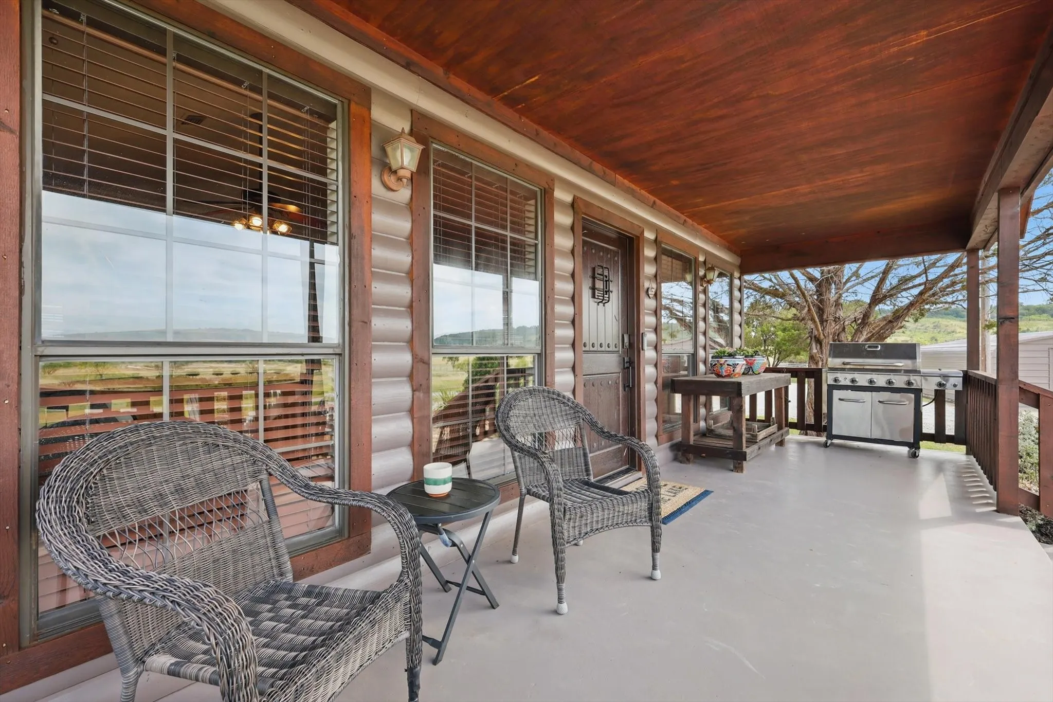 Single Family Residence For Sale in Palo Pinto County , 186 W Hells Gate Drive, Strawn, Texas 76475, 3 Bedrooms, 3 Bathrooms, 2 Garage spaces, 1,957 Sqft, built in 2005, Price $799,000, mls#21156277, Real Estate Agent in Strawn, Homes For Sale in Palo Pinto county, Homes For Sale in Strawn, Realtor in Strawn Texas, Real Estate Brokerage Independent Realty Texas, Luminita Cordes Realtor