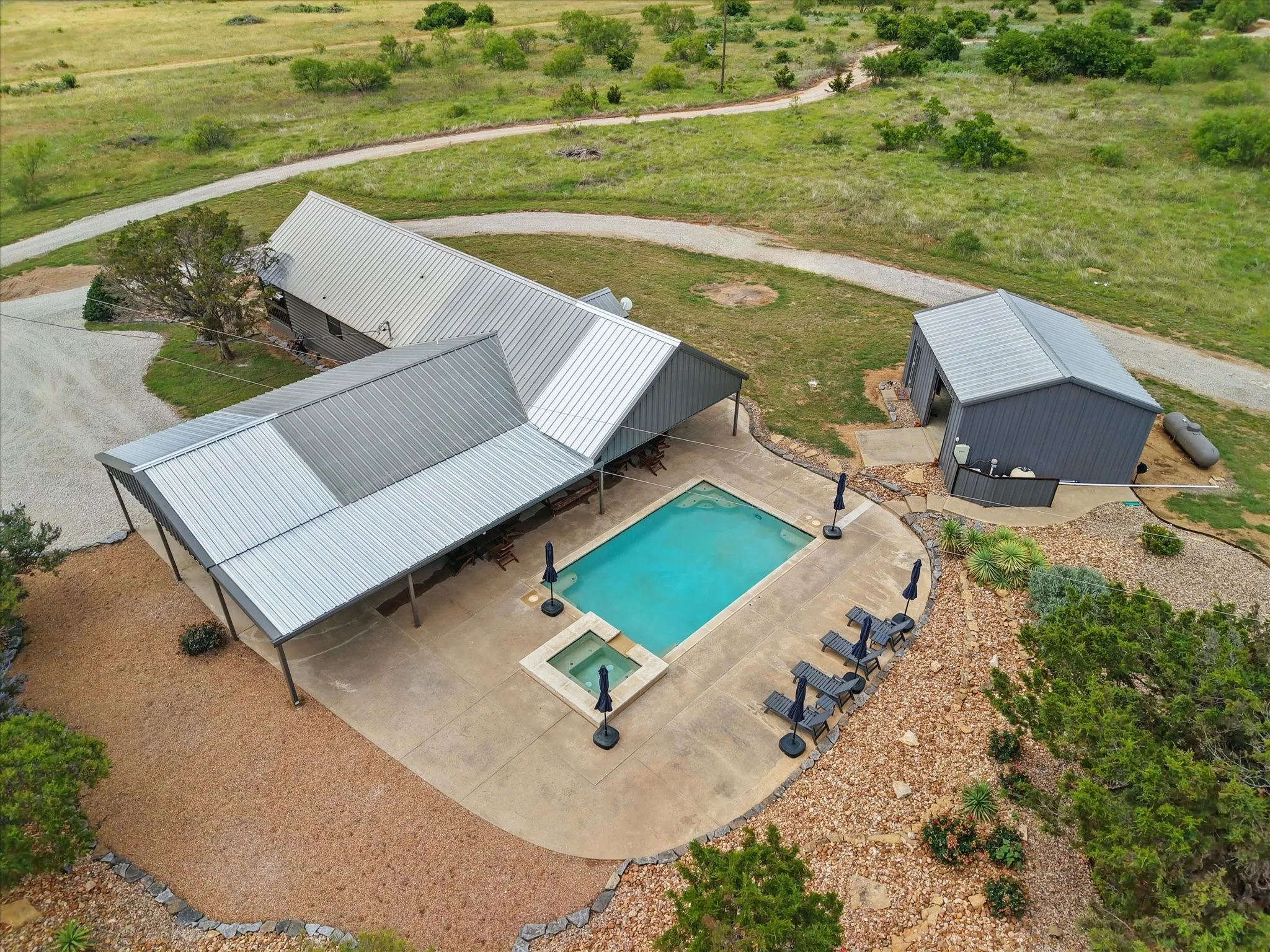 Single Family Residence For Sale in Palo Pinto County , 186 W Hells Gate Drive, Strawn, Texas 76475, 3 Bedrooms, 3 Bathrooms, 2 Garage spaces, 1,957 Sqft, built in 2005, Price $799,000, mls#21156277, Real Estate Agent in Strawn, Homes For Sale in Palo Pinto county, Homes For Sale in Strawn, Realtor in Strawn Texas, Real Estate Brokerage Independent Realty Texas, Luminita Cordes Realtor
