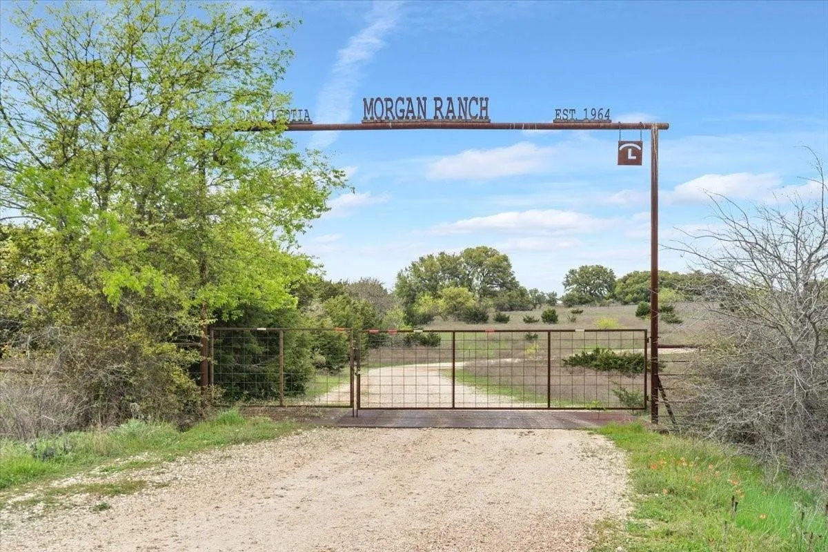 Unimproved Land For Sale in Mc Lennan County , TBD 252 Acres Dan Morgan Road, China Spring, Texas 76633, 0, 0, Garage spaces, 0 Sqft, built in 0, Price $2,457,000, mls#21156162, Real Estate Agent in China Spring, Homes For Sale in Mc Lennan county, Homes For Sale in China Spring, Realtor in China Spring Texas, Real Estate Brokerage Independent Realty Texas, Luminita Cordes Realtor