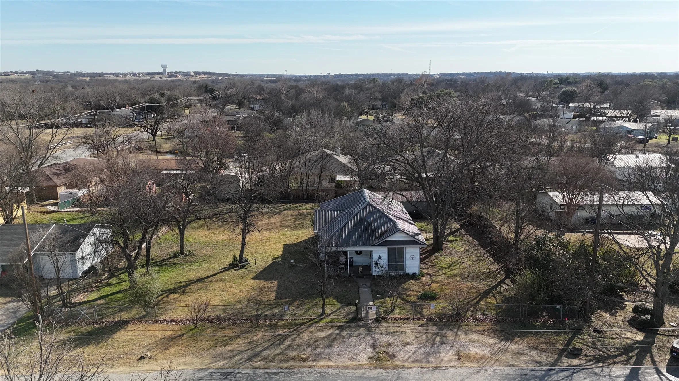 Single Family Residence For Sale in Johnson County , 213 W Eldred Street 2, Burleson, Texas 76028, 3 Bedrooms, 1 Bathroom, Garage spaces, 1,155 Sqft, built in 1914, Preowned, Price $330,000, mls#21158876, Real Estate Agent in Burleson, Homes For Sale in Johnson county, Homes For Sale in Burleson, Realtor in Burleson Texas, Real Estate Brokerage Independent Realty Texas, Luminita Cordes Realtor