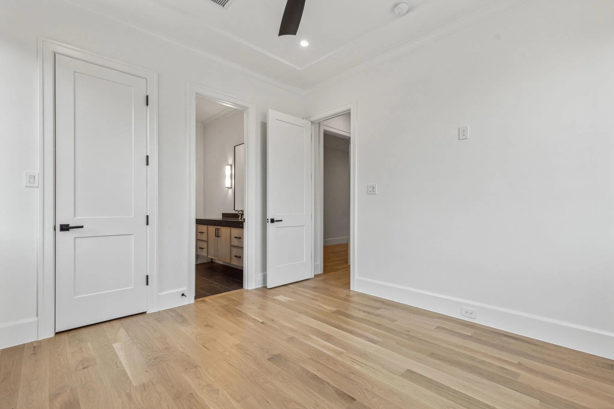 Single Family Residence For Sale in Tarrant County , 2119 Ascension Trail, Westlake, Texas 76262, 5 Bedroom, 6 Bathroom, 3 Garage spaces, 5,323 Sqft, built in 2023, Preowned, mls#21158866, Real Estate Agent in Westlake, Homes For Sale in Tarrant county, Homes For Sale in Westlake, Realtor in Westlake Texas, Real Estate Brokerage Independent Realty Texas, Luminita Cordes Realtor