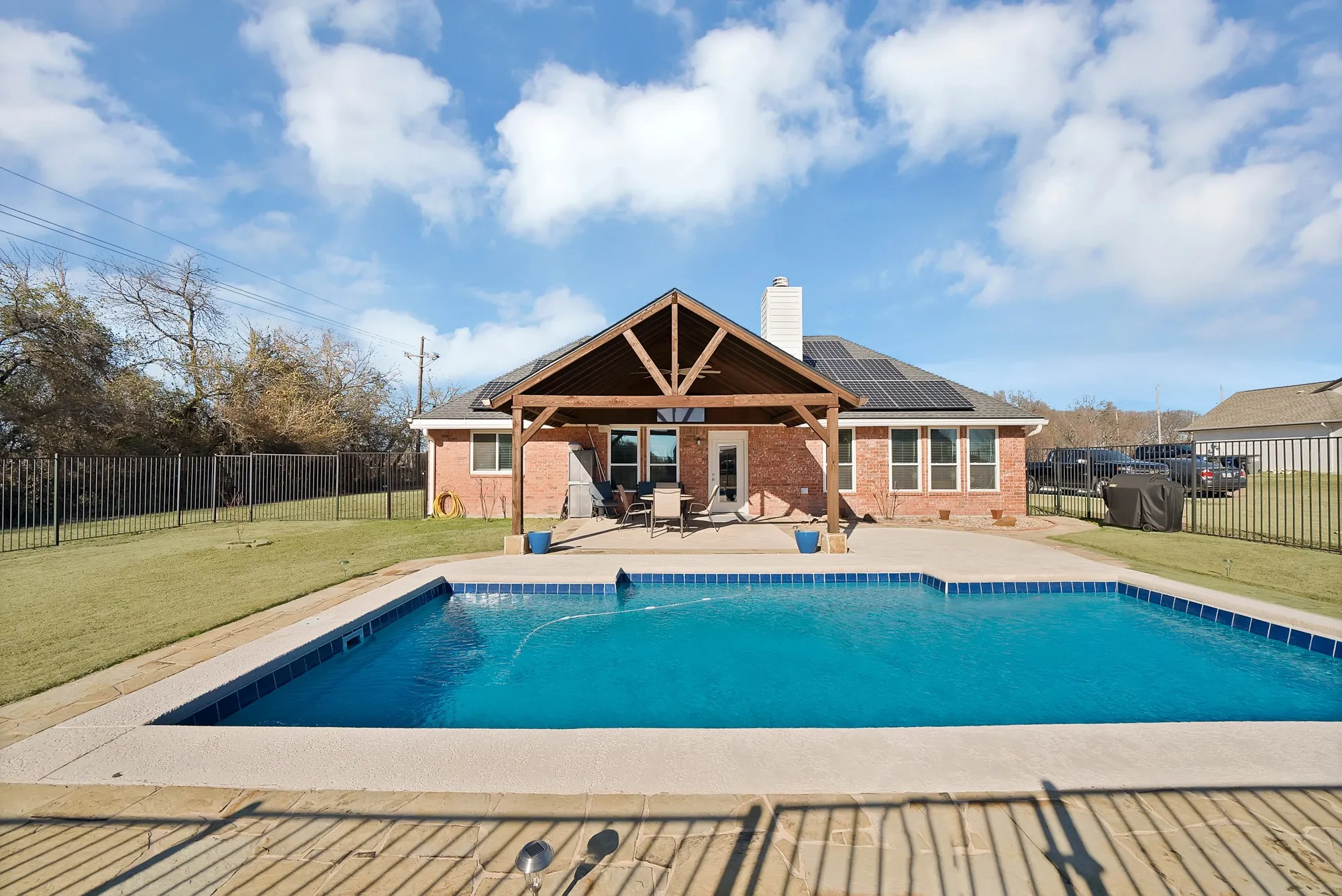 Single Family Residence For Sale in Collin County , 2051 Florence Drive, Princeton, Texas 75407, 3 Bedroom, 2 Bathroom, 2 Garage spaces, 2,002 Sqft, built in 2006, mls#21159040, Real Estate Agent in Princeton, Homes For Sale in Collin county, Homes For Sale in Princeton, Realtor in Princeton Texas, Real Estate Brokerage Independent Realty Texas, Luminita Cordes Realtor