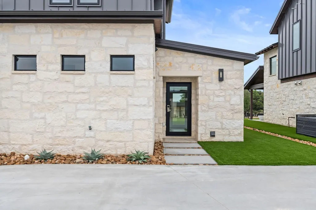 Single Family Residence For Sale in Erath County , 395 Emma Jean Trail, Iredell, Texas 76649, 4 Bedrooms, 4 Bathrooms, Garage spaces, 2,125 Sqft, built in 2026, New Construction - Incomplete, Price $1,675,000, mls#21145512, Real Estate Agent in Iredell, Homes For Sale in Erath county, Homes For Sale in Iredell, Realtor in Iredell Texas, Real Estate Brokerage Independent Realty Texas, Luminita Cordes Realtor