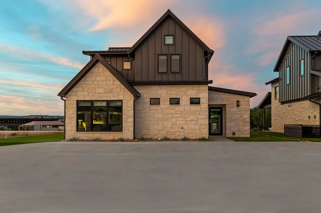 Single Family Residence For Sale in Erath County , 395 Emma Jean Trail, Iredell, Texas 76649, 4 Bedrooms, 4 Bathrooms, Garage spaces, 2,125 Sqft, built in 2026, New Construction - Incomplete, Price $1,675,000, mls#21145512, Real Estate Agent in Iredell, Homes For Sale in Erath county, Homes For Sale in Iredell, Realtor in Iredell Texas, Real Estate Brokerage Independent Realty Texas, Luminita Cordes Realtor