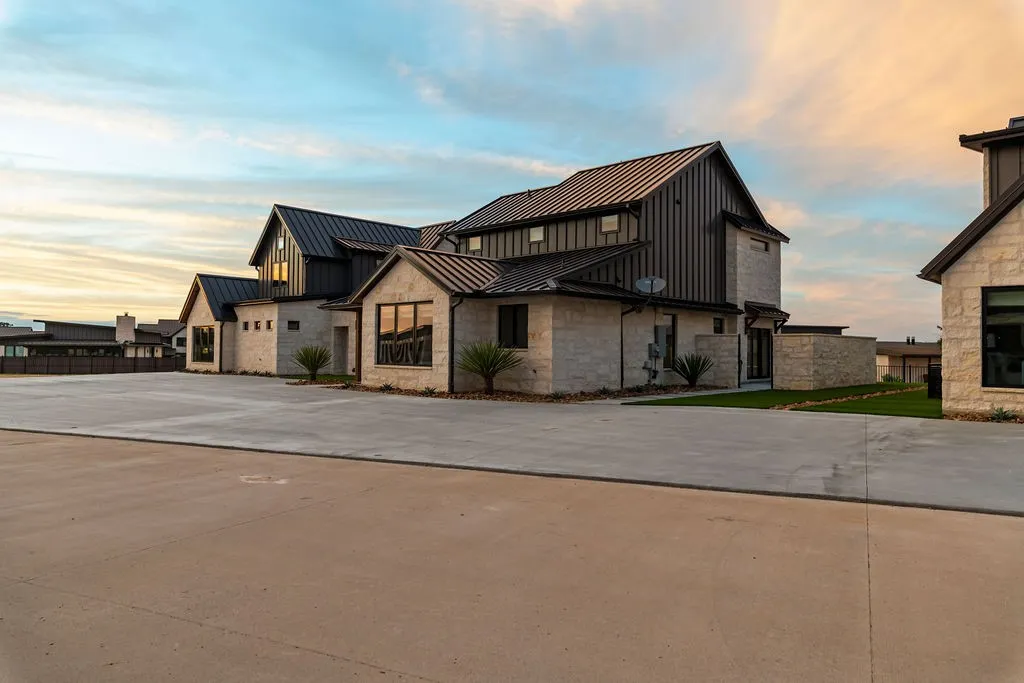 Single Family Residence For Sale in Erath County , 395 Emma Jean Trail, Iredell, Texas 76649, 4 Bedrooms, 4 Bathrooms, Garage spaces, 2,125 Sqft, built in 2026, New Construction - Incomplete, Price $1,675,000, mls#21145512, Real Estate Agent in Iredell, Homes For Sale in Erath county, Homes For Sale in Iredell, Realtor in Iredell Texas, Real Estate Brokerage Independent Realty Texas, Luminita Cordes Realtor