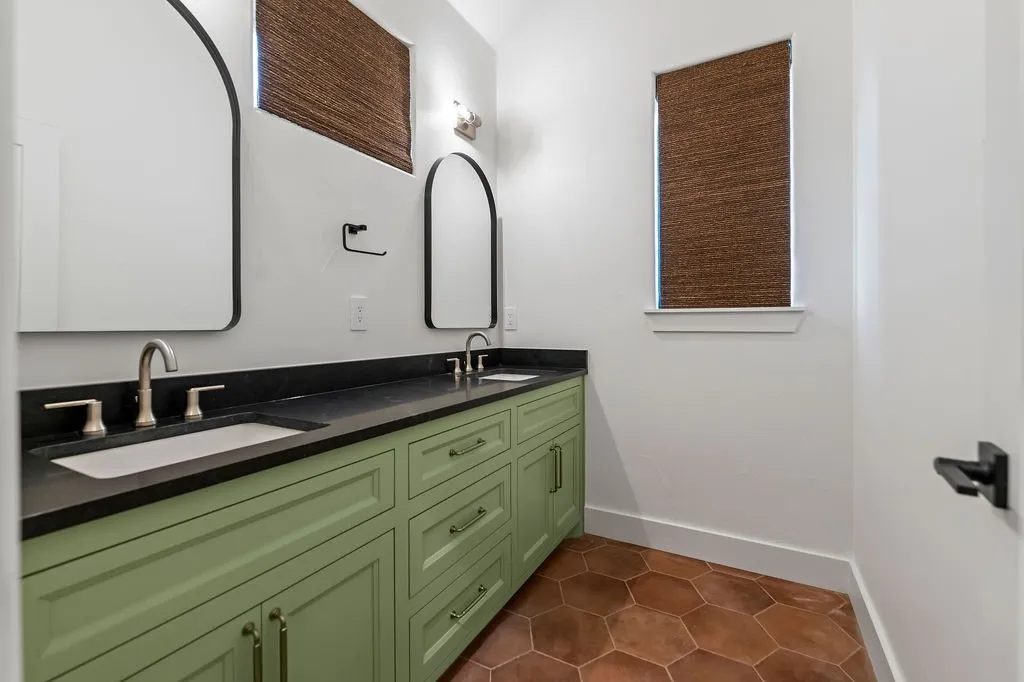 Single Family Residence For Sale in Erath County , 375 Emma Jean Trail, Iredell, Texas 76649, 3 Bedrooms, 4 Bathrooms, Garage spaces, 2,290 Sqft, built in 2026, New Construction - Incomplete, Price $1,675,000, mls#21146474, Real Estate Agent in Iredell, Homes For Sale in Erath county, Homes For Sale in Iredell, Realtor in Iredell Texas, Real Estate Brokerage Independent Realty Texas, Luminita Cordes Realtor