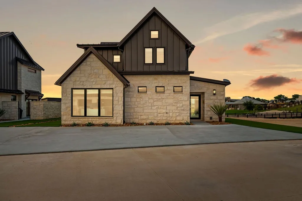 Single Family Residence For Sale in Erath County , 355 Emma Jean Trail, Iredell, Texas 76649, 4 Bedrooms, 4 Bathrooms, Garage spaces, 2,125 Sqft, built in 2026, New Construction - Incomplete, Price $1,675,000, mls#21146533, Real Estate Agent in Iredell, Homes For Sale in Erath county, Homes For Sale in Iredell, Realtor in Iredell Texas, Real Estate Brokerage Independent Realty Texas, Luminita Cordes Realtor
