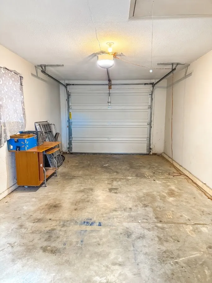 Single Family Residence For Sale in Anderson County , 2010 Salt Works Road, Palestine, Texas 75803, 3 Bedroom, 2 Bathroom, 1 Garage spaces, 1,296 Sqft, built in 2000, mls#21159108, Real Estate Agent in Palestine, Homes For Sale in Anderson county, Homes For Sale in Palestine, Realtor in Palestine Texas, Real Estate Brokerage Independent Realty Texas, Luminita Cordes Realtor