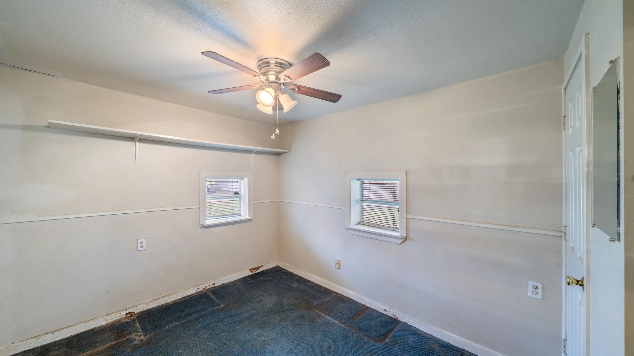 Single Family Residence For Sale in Kaufman County , 120 Davis Road, Combine, Texas 75159, 3 Bedroom, 1 Bathroom, 2 Garage spaces, 1,230 Sqft, built in 1936, mls#21157271, Real Estate Agent in Combine, Homes For Sale in Kaufman county, Homes For Sale in Combine, Realtor in Combine Texas, Real Estate Brokerage Independent Realty Texas, Luminita Cordes Realtor
