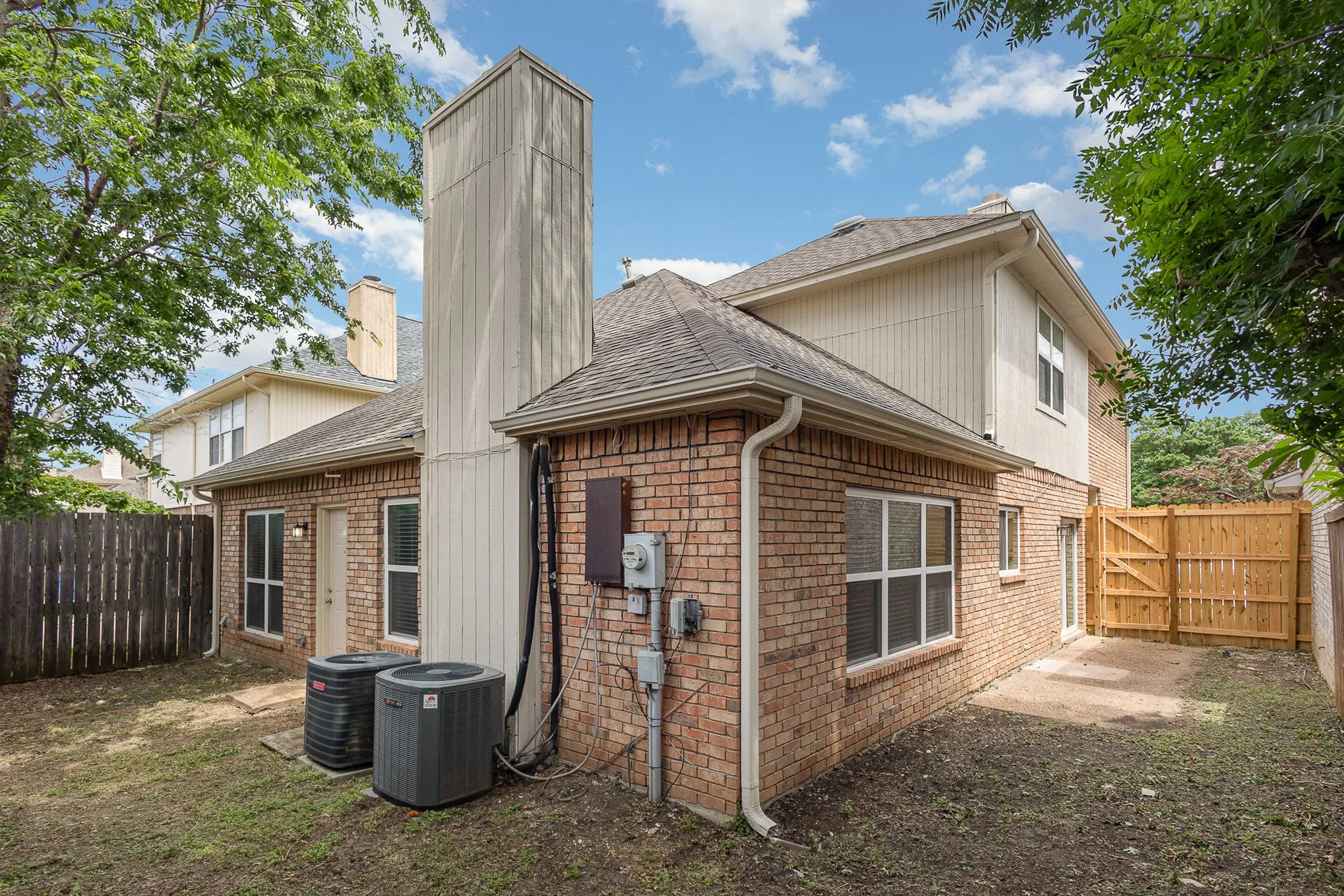 Single Family Residence For Sale in Collin County , 4316 N Capistrano Drive, Dallas, Texas 75287, 3 Bedroom, 3 Bathroom, 2 Garage spaces, 2,087 Sqft, built in 1988, Preowned, mls#21159319, Real Estate Agent in Dallas, Homes For Sale in Collin county, Homes For Sale in Dallas, Realtor in Dallas Texas, Real Estate Brokerage Independent Realty Texas, Luminita Cordes Realtor