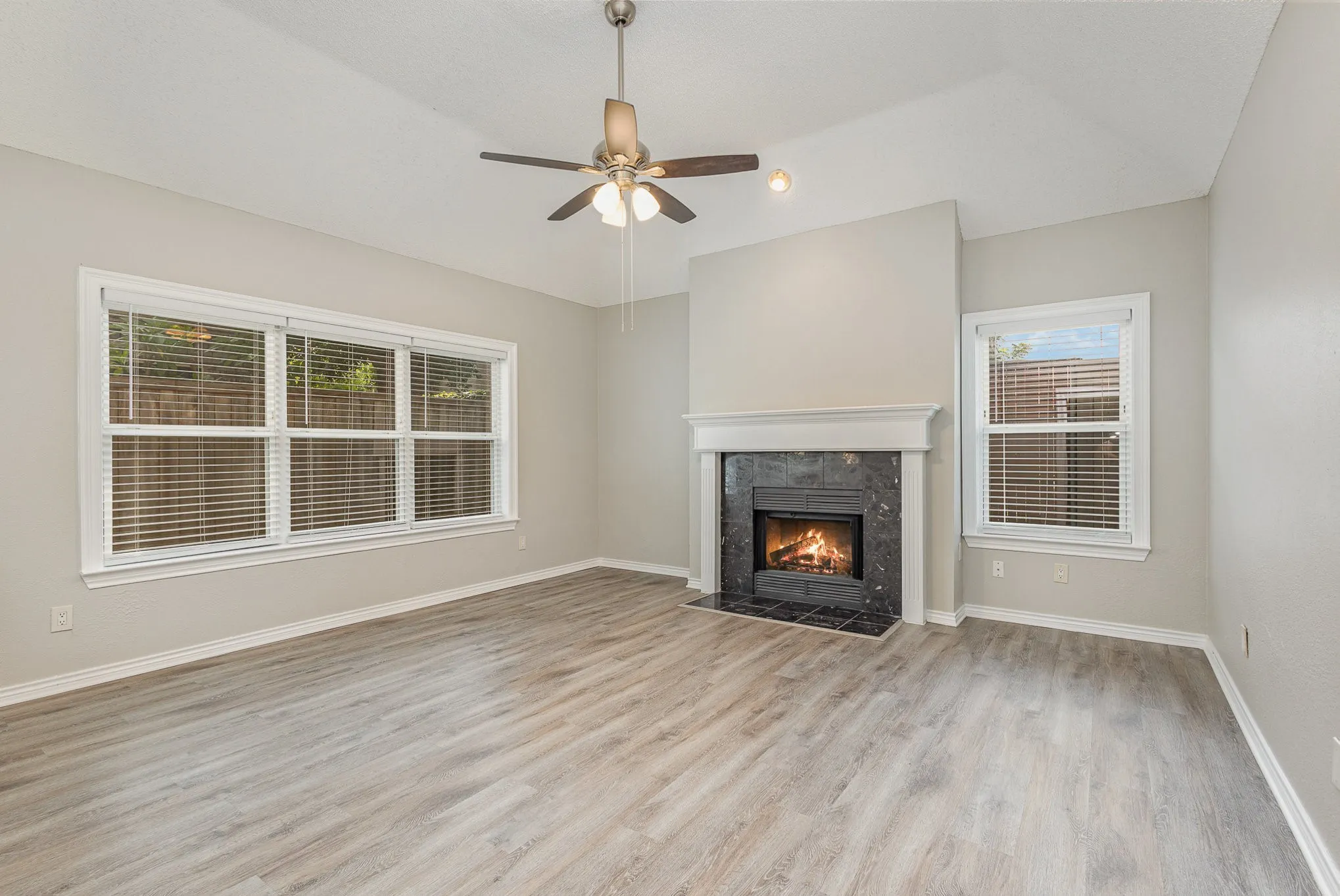 Single Family Residence For Sale in Collin County , 4316 N Capistrano Drive, Dallas, Texas 75287, 3 Bedroom, 3 Bathroom, 2 Garage spaces, 2,087 Sqft, built in 1988, Preowned, mls#21159319, Real Estate Agent in Dallas, Homes For Sale in Collin county, Homes For Sale in Dallas, Realtor in Dallas Texas, Real Estate Brokerage Independent Realty Texas, Luminita Cordes Realtor