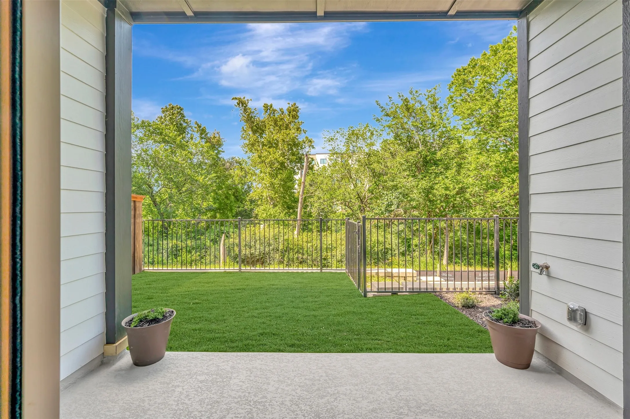 Single Family Residence For Sale in Tarrant County , 5852 Water Bridge Lane, Fort Worth, Texas 76109, 3 Bedroom, 3 Bathroom, 2 Garage spaces, 1,961 Sqft, built in 2025, mls#21159408, Real Estate Agent in Fort Worth, Homes For Sale in Tarrant county, Homes For Sale in Fort Worth, Realtor in Fort Worth Texas, Real Estate Brokerage Independent Realty Texas, Luminita Cordes Realtor
