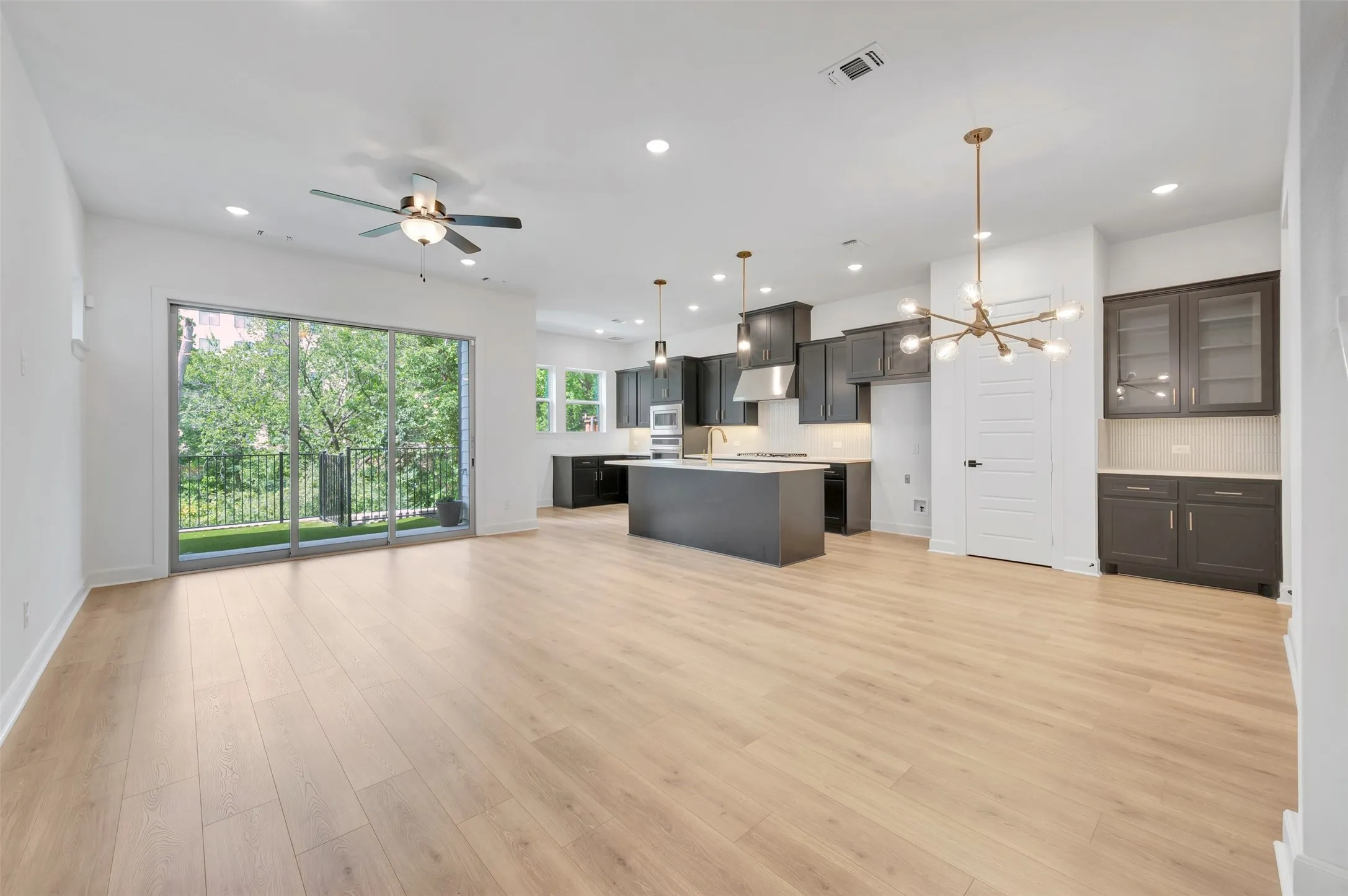 Single Family Residence For Sale in Tarrant County , 5852 Water Bridge Lane, Fort Worth, Texas 76109, 3 Bedroom, 3 Bathroom, 2 Garage spaces, 1,961 Sqft, built in 2025, mls#21159408, Real Estate Agent in Fort Worth, Homes For Sale in Tarrant county, Homes For Sale in Fort Worth, Realtor in Fort Worth Texas, Real Estate Brokerage Independent Realty Texas, Luminita Cordes Realtor