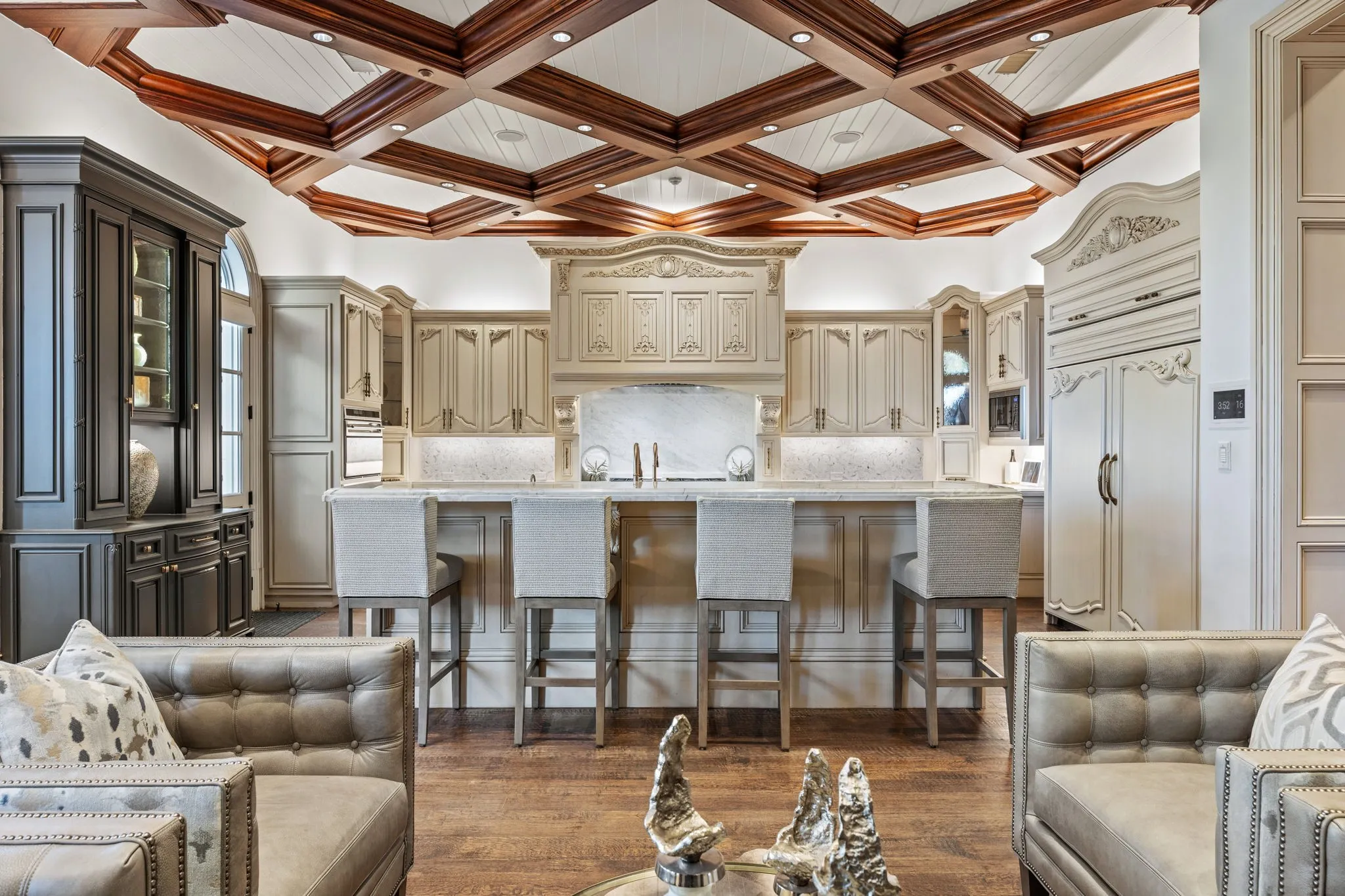 Single Family Residence For Sale in Tarrant County , 702 S White Chapel Boulevard, Southlake, Texas 76092, 6 Bedrooms, 10 Bathrooms, 4 Garage spaces, 14,510 Sqft, built in 2011, Preowned, Price $7,900,000, mls#21149912, Real Estate Agent in Southlake, Homes For Sale in Tarrant county, Homes For Sale in Southlake, Realtor in Southlake Texas, Real Estate Brokerage Independent Realty Texas, Luminita Cordes Realtor