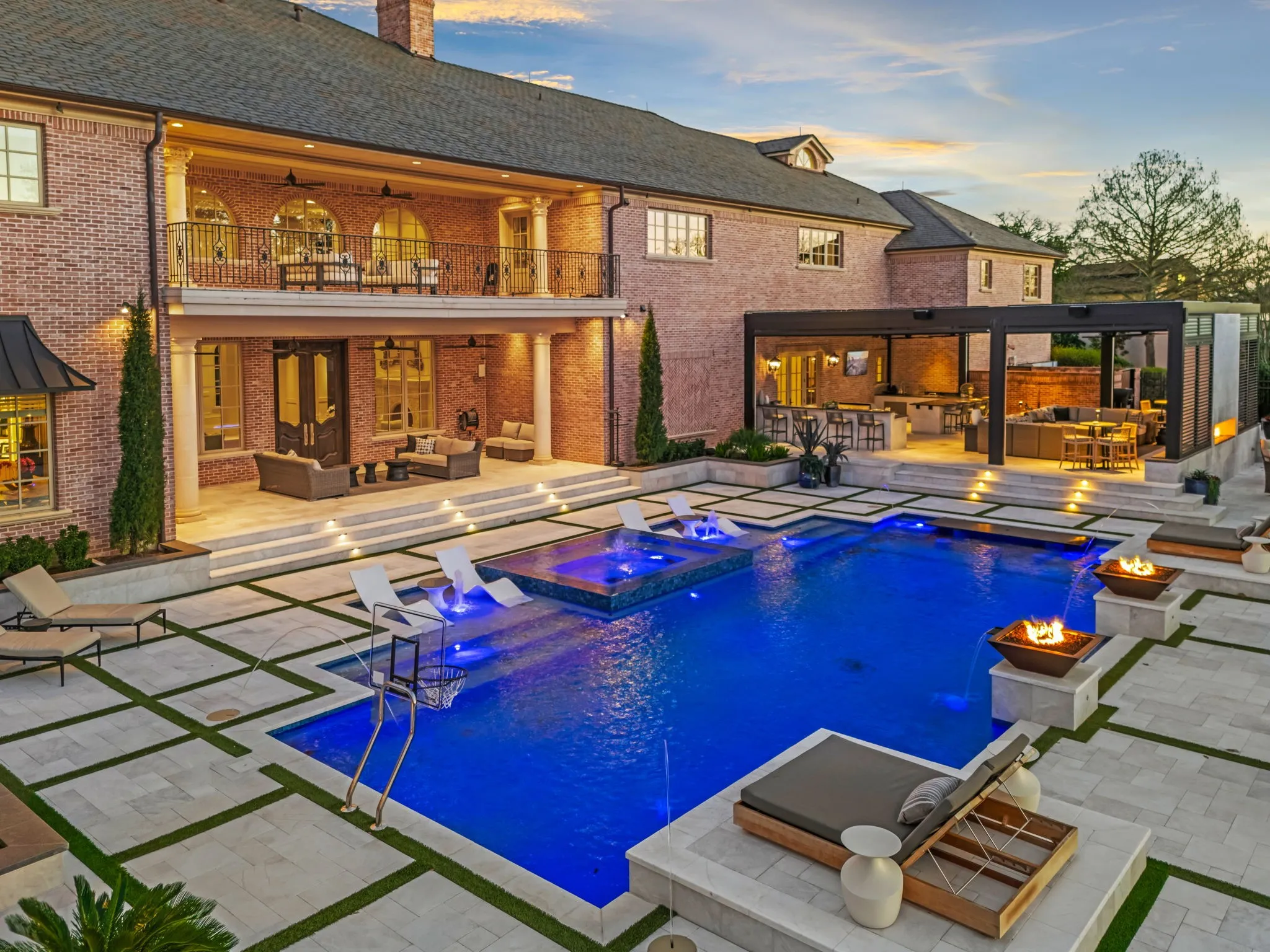Single Family Residence For Sale in Tarrant County , 702 S White Chapel Boulevard, Southlake, Texas 76092, 6 Bedrooms, 10 Bathrooms, 4 Garage spaces, 14,510 Sqft, built in 2011, Preowned, Price $7,900,000, mls#21149912, Real Estate Agent in Southlake, Homes For Sale in Tarrant county, Homes For Sale in Southlake, Realtor in Southlake Texas, Real Estate Brokerage Independent Realty Texas, Luminita Cordes Realtor