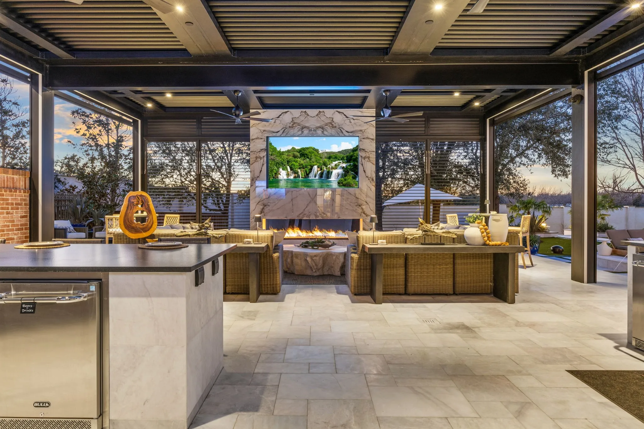 Single Family Residence For Sale in Tarrant County , 702 S White Chapel Boulevard, Southlake, Texas 76092, 6 Bedrooms, 10 Bathrooms, 4 Garage spaces, 14,510 Sqft, built in 2011, Preowned, Price $7,900,000, mls#21149912, Real Estate Agent in Southlake, Homes For Sale in Tarrant county, Homes For Sale in Southlake, Realtor in Southlake Texas, Real Estate Brokerage Independent Realty Texas, Luminita Cordes Realtor