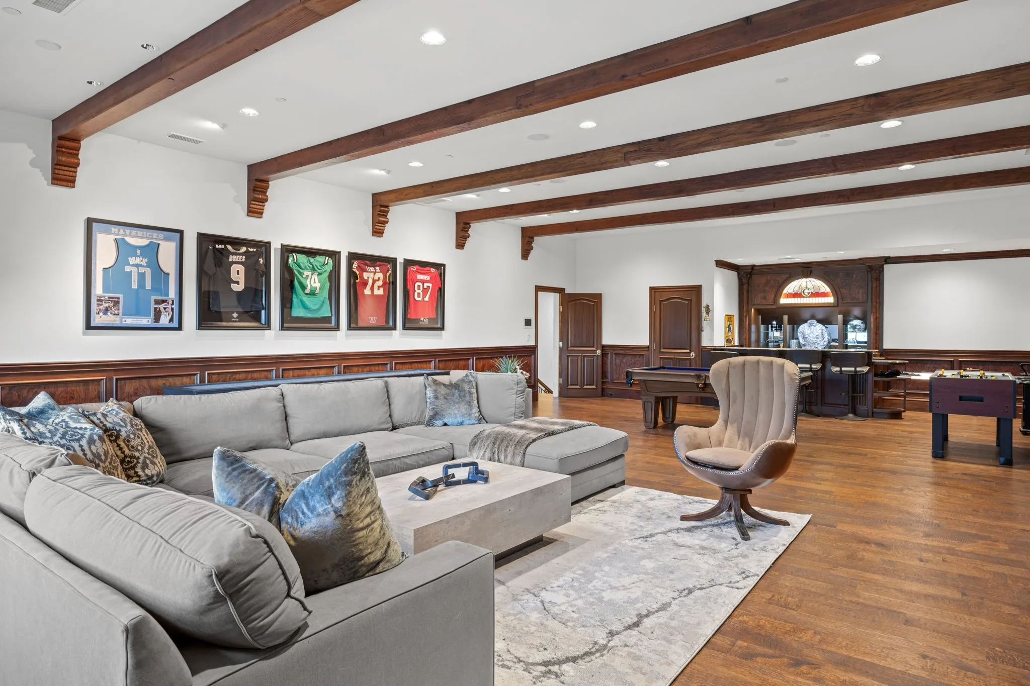 Single Family Residence For Sale in Tarrant County , 702 S White Chapel Boulevard, Southlake, Texas 76092, 6 Bedrooms, 10 Bathrooms, 4 Garage spaces, 14,510 Sqft, built in 2011, Preowned, Price $7,900,000, mls#21149912, Real Estate Agent in Southlake, Homes For Sale in Tarrant county, Homes For Sale in Southlake, Realtor in Southlake Texas, Real Estate Brokerage Independent Realty Texas, Luminita Cordes Realtor