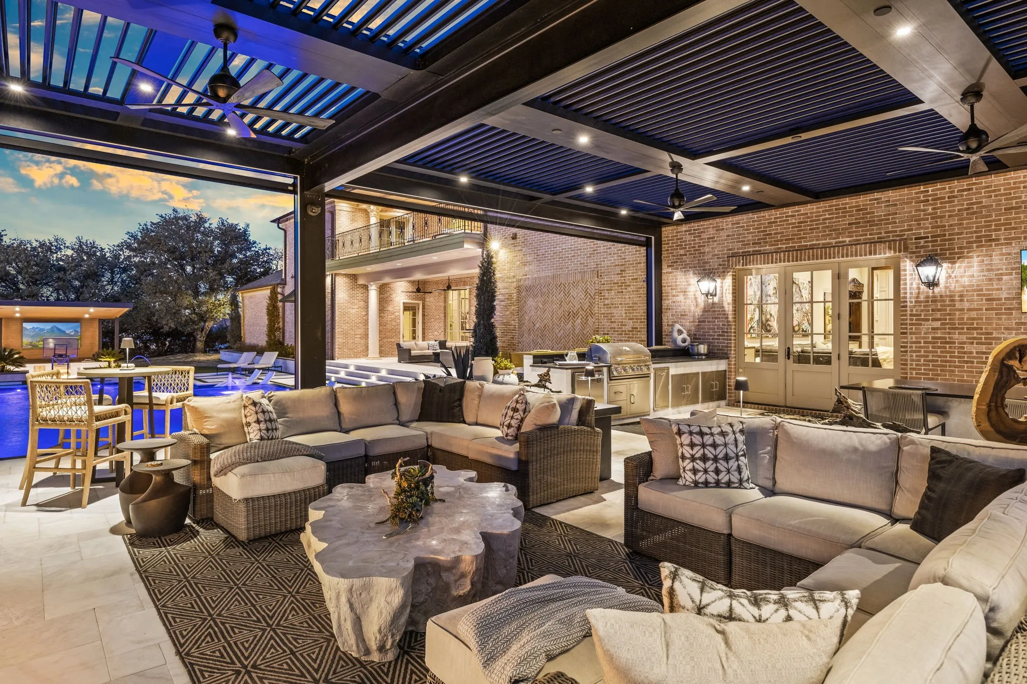 Single Family Residence For Sale in Tarrant County , 702 S White Chapel Boulevard, Southlake, Texas 76092, 6 Bedrooms, 10 Bathrooms, 4 Garage spaces, 14,510 Sqft, built in 2011, Preowned, Price $7,900,000, mls#21149912, Real Estate Agent in Southlake, Homes For Sale in Tarrant county, Homes For Sale in Southlake, Realtor in Southlake Texas, Real Estate Brokerage Independent Realty Texas, Luminita Cordes Realtor