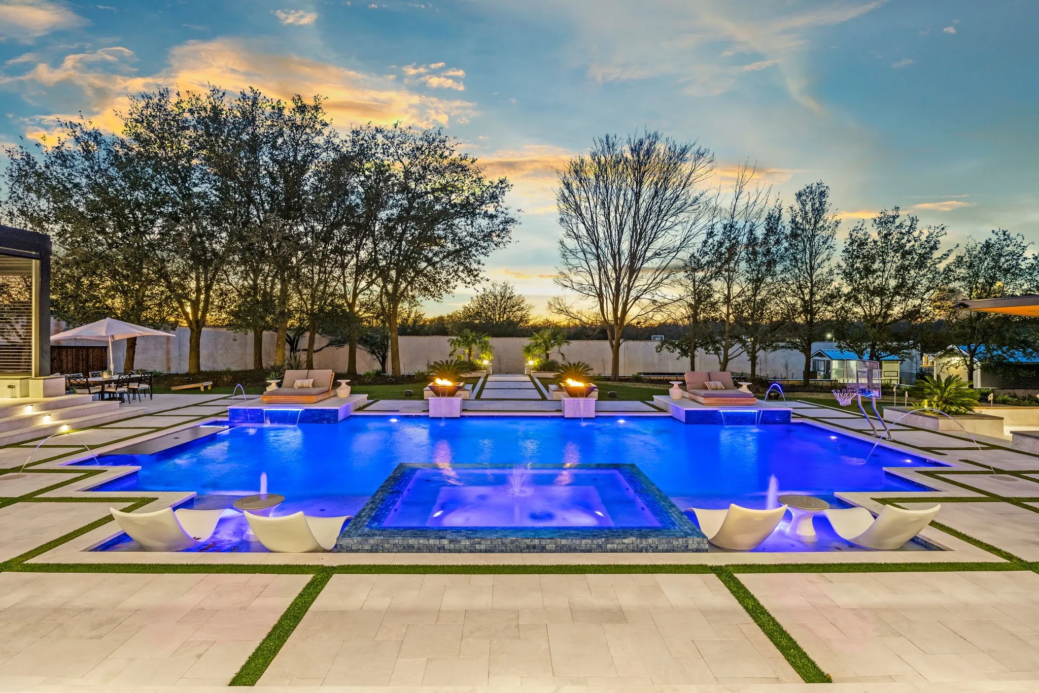 Single Family Residence For Sale in Tarrant County , 702 S White Chapel Boulevard, Southlake, Texas 76092, 6 Bedrooms, 10 Bathrooms, 4 Garage spaces, 14,510 Sqft, built in 2011, Preowned, Price $7,900,000, mls#21149912, Real Estate Agent in Southlake, Homes For Sale in Tarrant county, Homes For Sale in Southlake, Realtor in Southlake Texas, Real Estate Brokerage Independent Realty Texas, Luminita Cordes Realtor