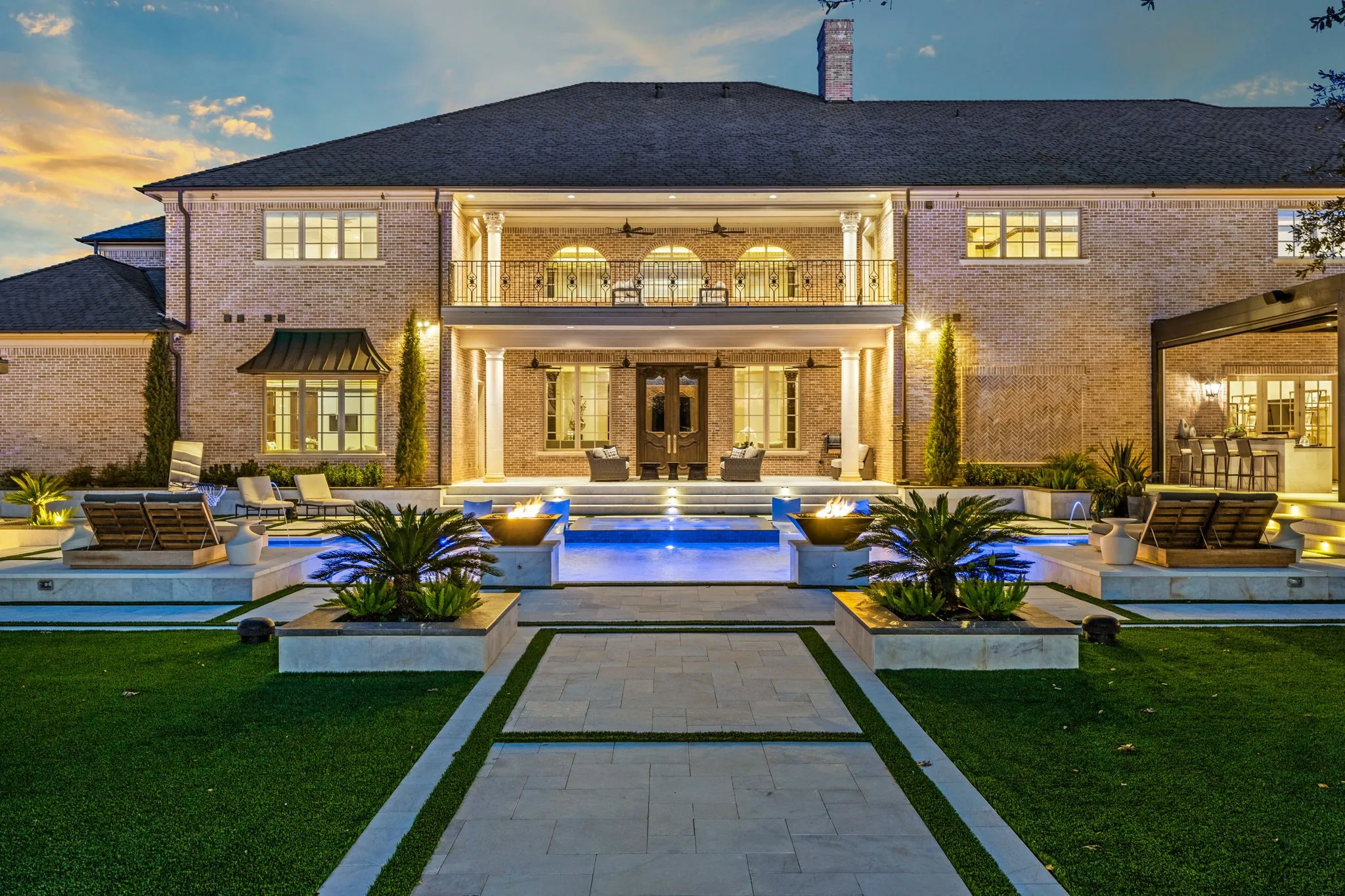 Single Family Residence For Sale in Tarrant County , 702 S White Chapel Boulevard, Southlake, Texas 76092, 6 Bedrooms, 10 Bathrooms, 4 Garage spaces, 14,510 Sqft, built in 2011, Preowned, Price $7,900,000, mls#21149912, Real Estate Agent in Southlake, Homes For Sale in Tarrant county, Homes For Sale in Southlake, Realtor in Southlake Texas, Real Estate Brokerage Independent Realty Texas, Luminita Cordes Realtor
