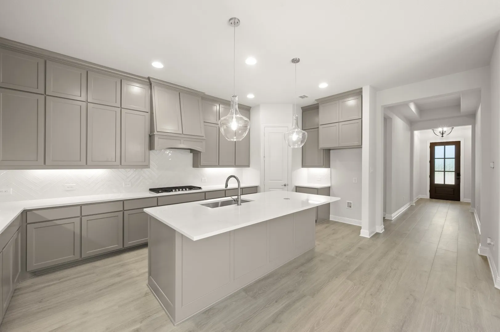 1409 Ripple Glass- Kitchen-2
