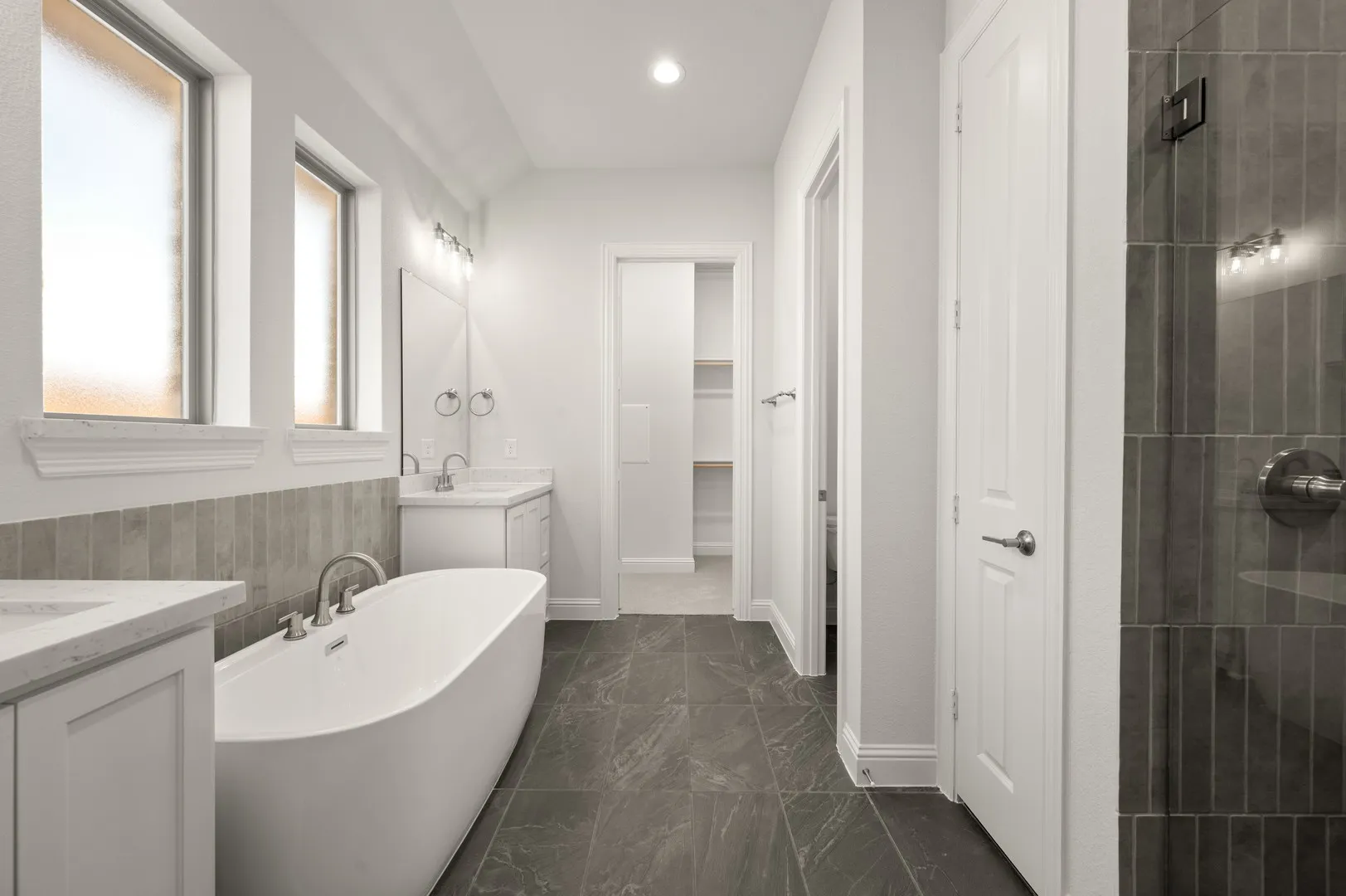 1409 Ripple Glass- Primary Suite-3