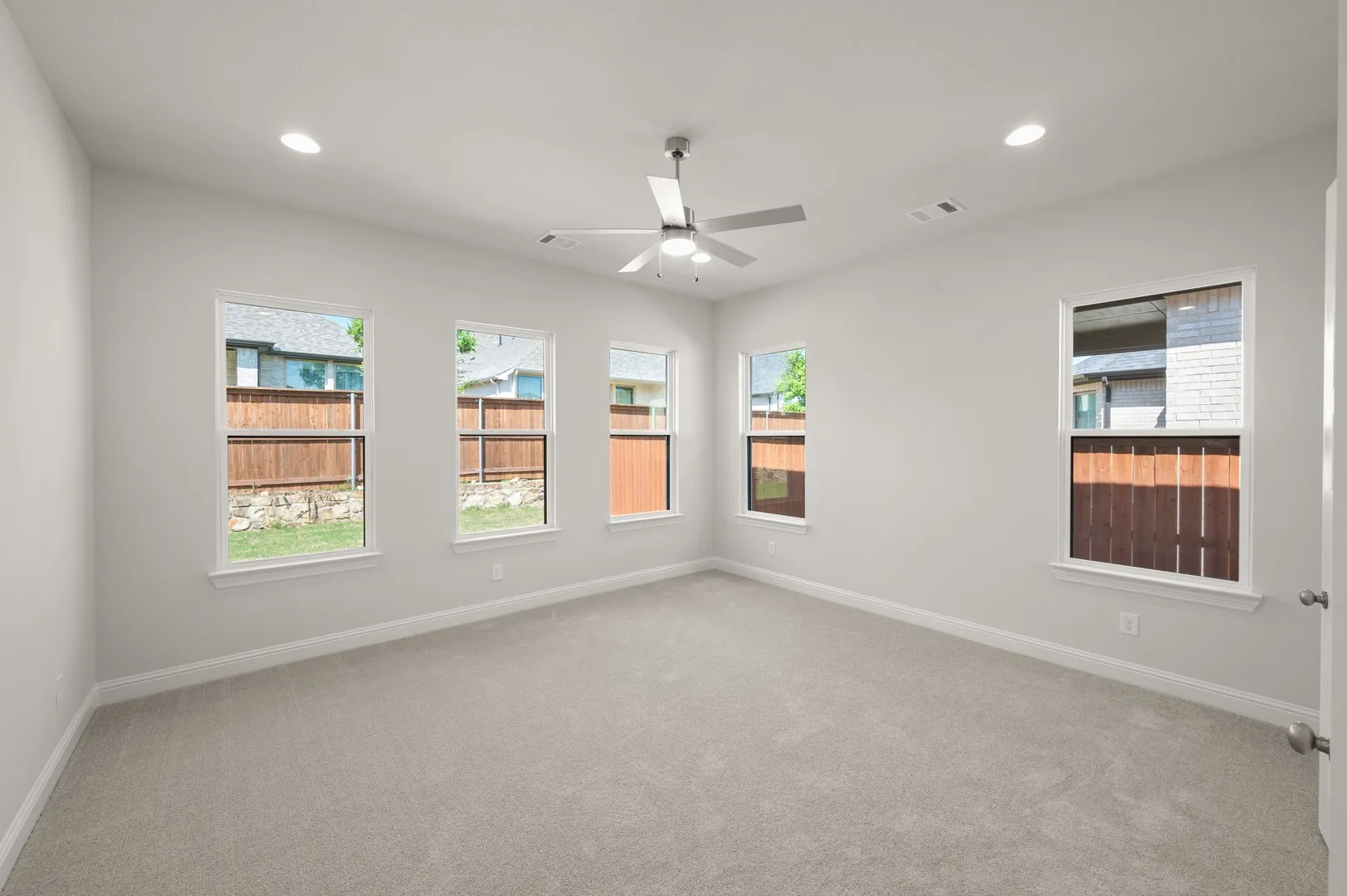 1417 Ripple Glass- Primary Suite-1