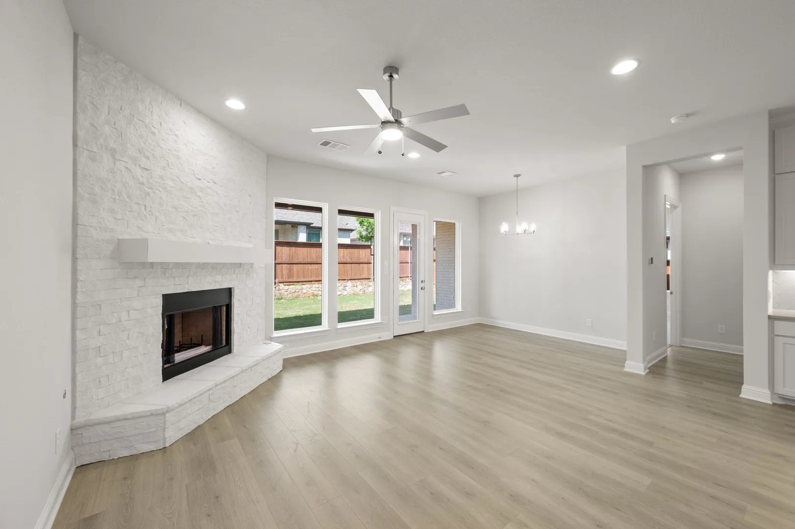 1417 Ripple Glass- Living Room-2