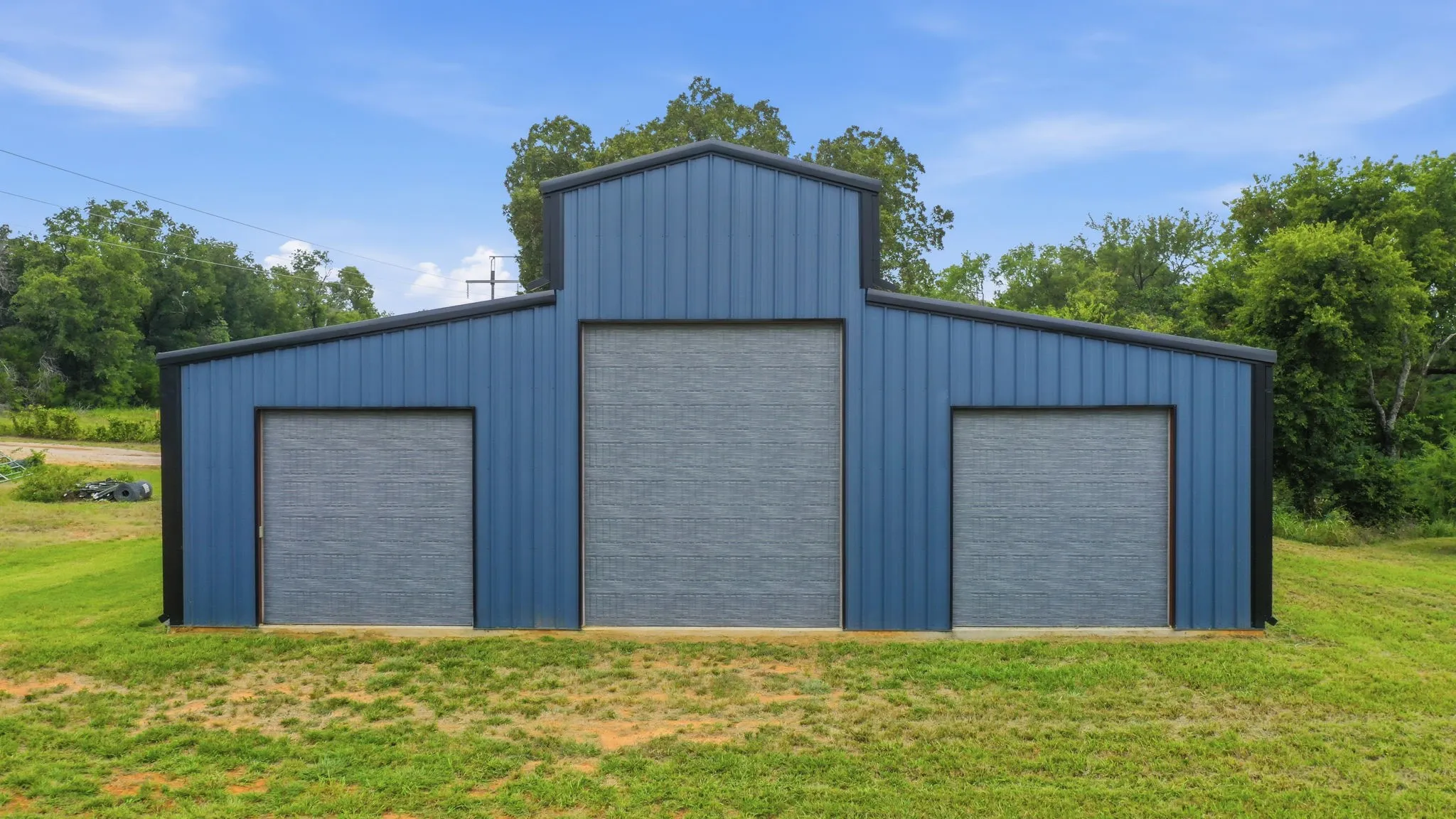 Farm For Sale in Parker County , 1355 Friendship Road, Weatherford, Texas 76085, 1 Bedroom, 1 Bathroom, 6 Garage spaces, 900 Sqft, built in 2024, Price $649,900, mls#21158485, Real Estate Agent in Weatherford, Homes For Sale in Parker county, Homes For Sale in Weatherford, Realtor in Weatherford Texas, Real Estate Brokerage Independent Realty Texas, Luminita Cordes Realtor