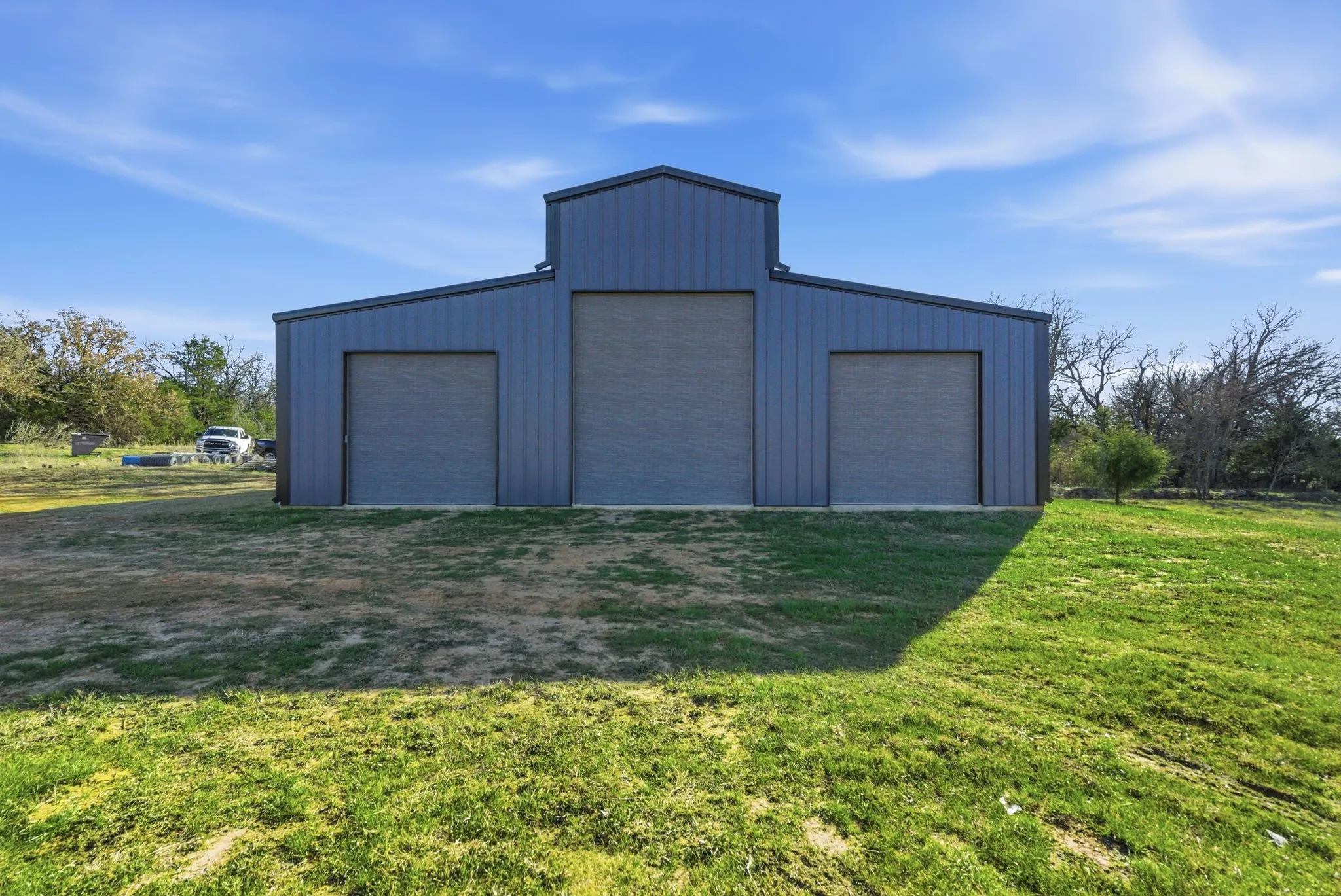 Farm For Sale in Parker County , 1355 Friendship Road, Weatherford, Texas 76085, 1 Bedroom, 1 Bathroom, 6 Garage spaces, 900 Sqft, built in 2024, Price $649,900, mls#21158485, Real Estate Agent in Weatherford, Homes For Sale in Parker county, Homes For Sale in Weatherford, Realtor in Weatherford Texas, Real Estate Brokerage Independent Realty Texas, Luminita Cordes Realtor