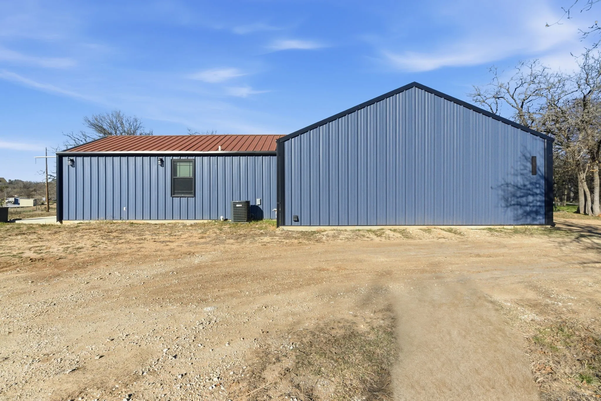 Farm For Sale in Parker County , 1355 Friendship Road, Weatherford, Texas 76085, 1 Bedroom, 1 Bathroom, 6 Garage spaces, 900 Sqft, built in 2024, Price $649,900, mls#21158485, Real Estate Agent in Weatherford, Homes For Sale in Parker county, Homes For Sale in Weatherford, Realtor in Weatherford Texas, Real Estate Brokerage Independent Realty Texas, Luminita Cordes Realtor