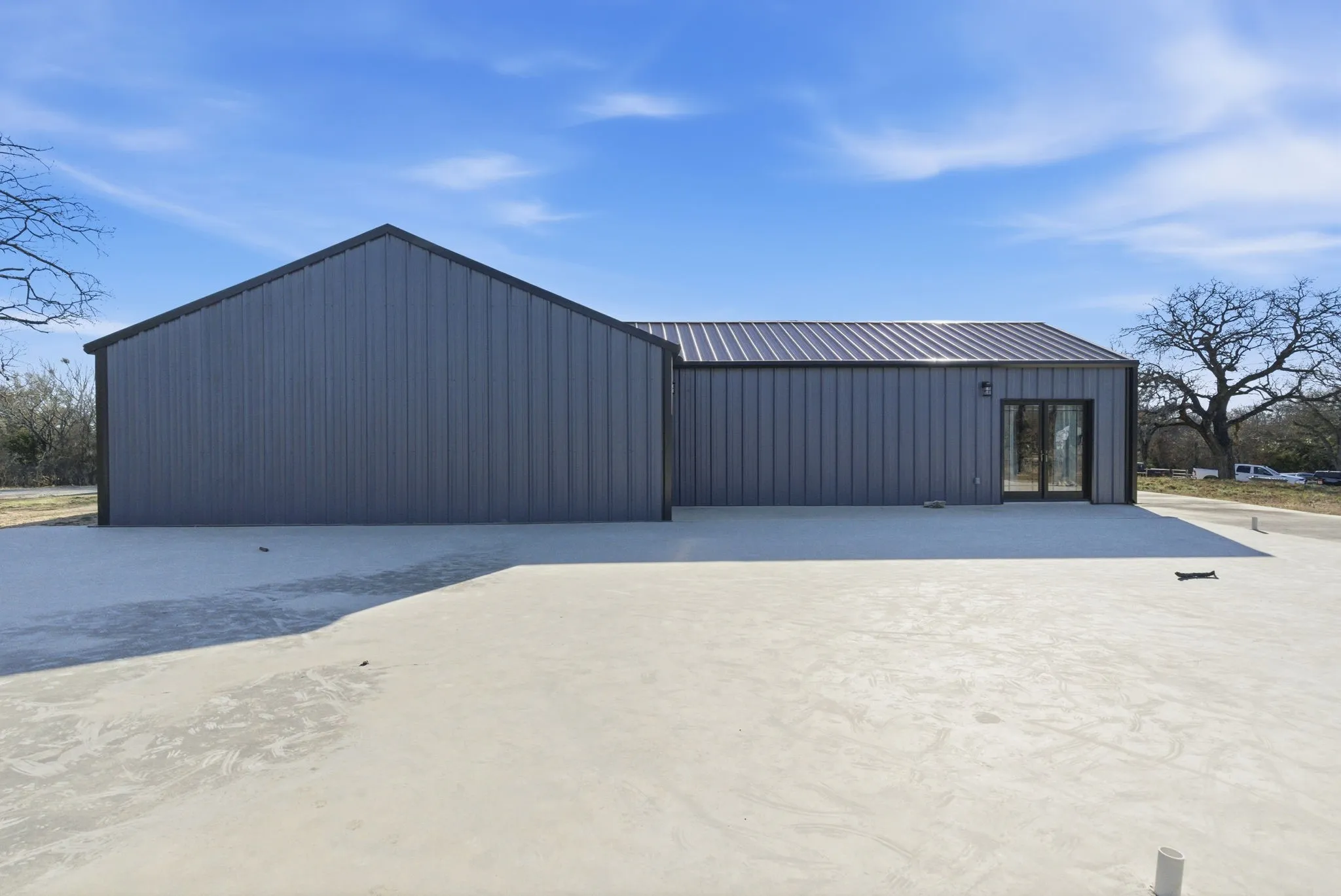 Farm For Sale in Parker County , 1355 Friendship Road, Weatherford, Texas 76085, 1 Bedroom, 1 Bathroom, 6 Garage spaces, 900 Sqft, built in 2024, Price $649,900, mls#21158485, Real Estate Agent in Weatherford, Homes For Sale in Parker county, Homes For Sale in Weatherford, Realtor in Weatherford Texas, Real Estate Brokerage Independent Realty Texas, Luminita Cordes Realtor