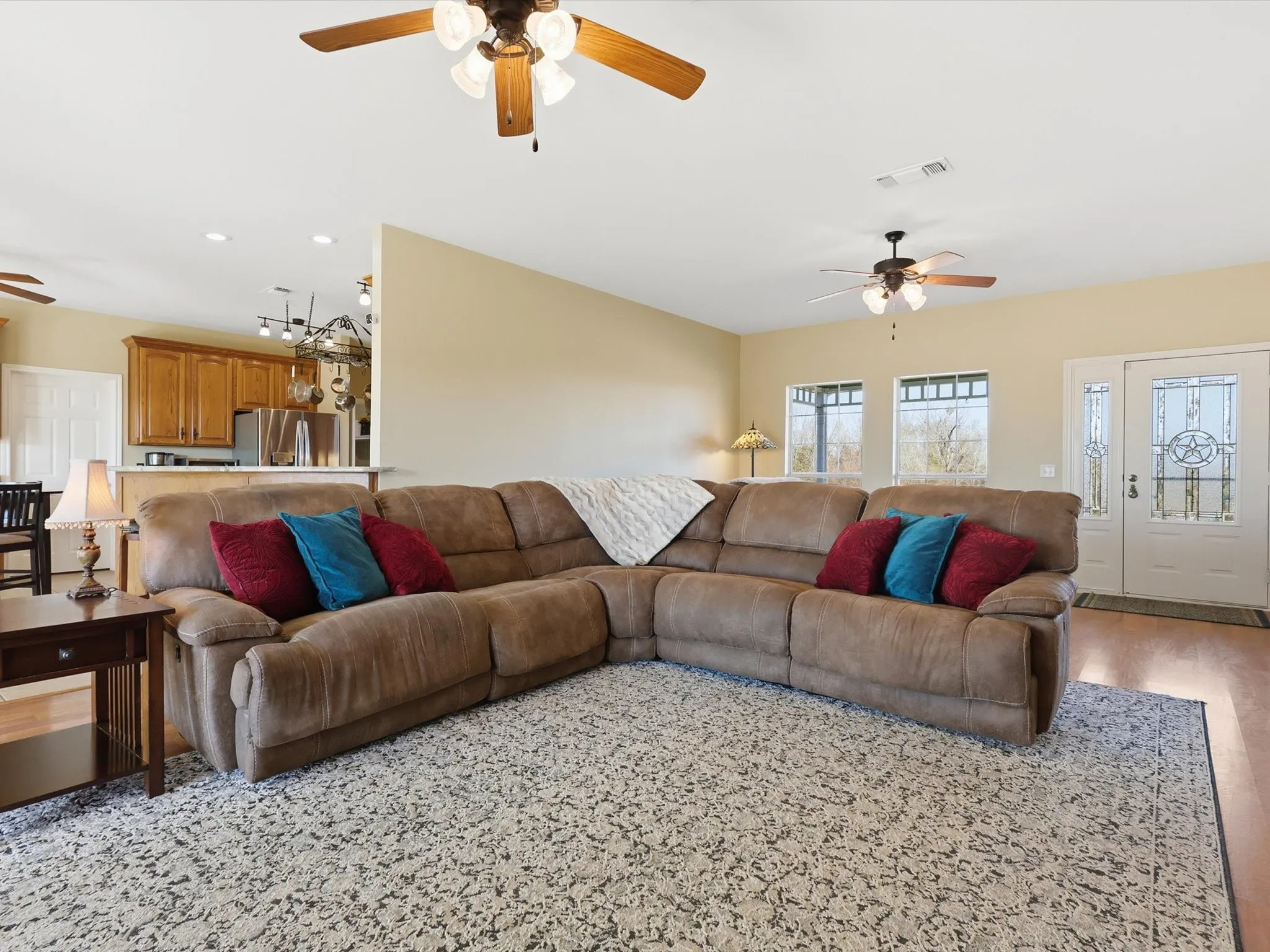 Single Family Residence For Sale in Fannin County , 643 CR 2992, Windom, Texas 75492, 3 Bedroom, 2 Bathroom, 2 Garage spaces, 2,151 Sqft, built in 2006, Preowned, mls#21142884, Real Estate Agent in Windom, Homes For Sale in Fannin county, Homes For Sale in Windom, Realtor in Windom Texas, Real Estate Brokerage Independent Realty Texas, Luminita Cordes Realtor