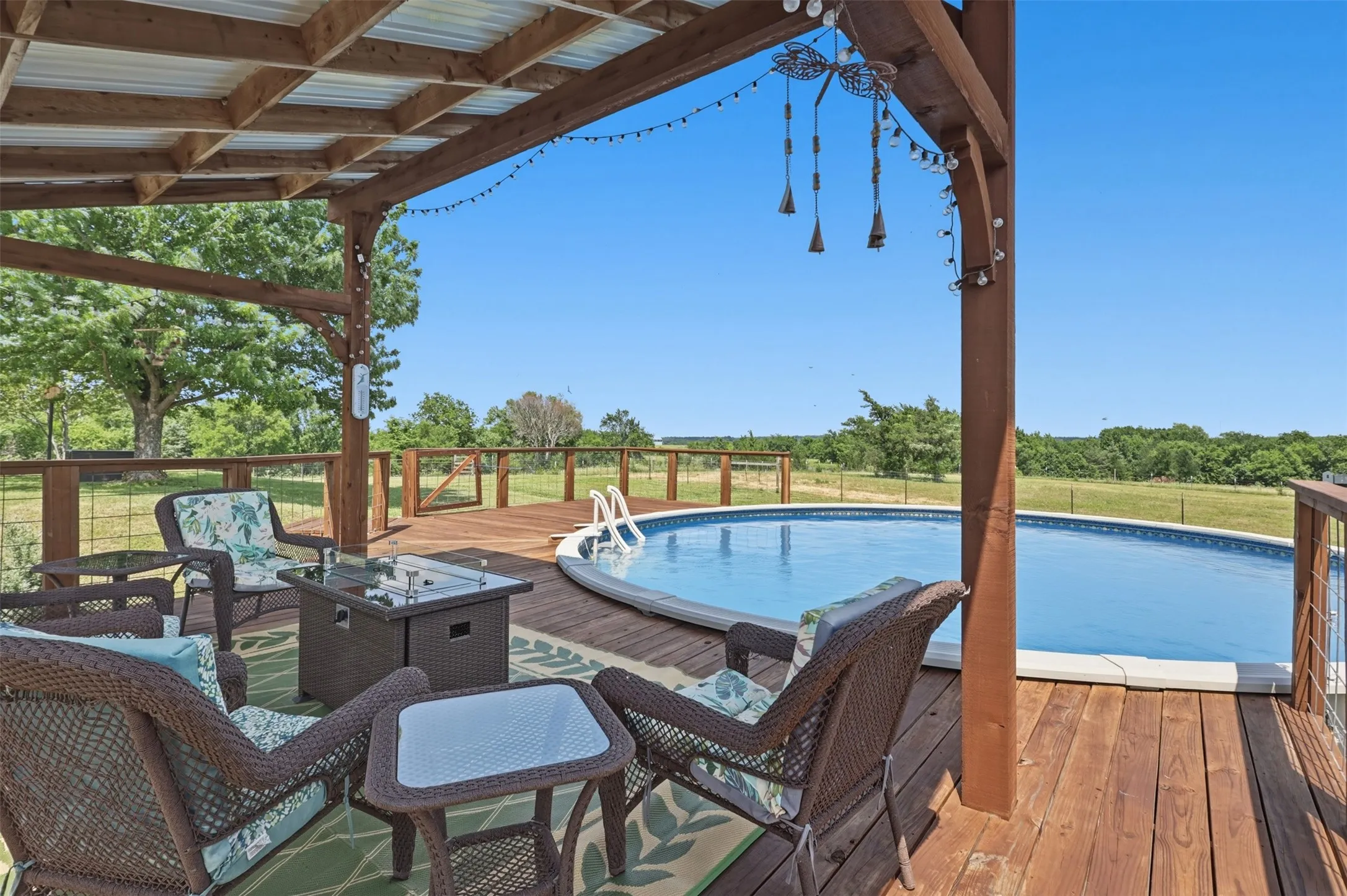 Single Family Residence For Sale in Fannin County , 643 CR 2992, Windom, Texas 75492, 3 Bedroom, 2 Bathroom, 2 Garage spaces, 2,151 Sqft, built in 2006, Preowned, mls#21142884, Real Estate Agent in Windom, Homes For Sale in Fannin county, Homes For Sale in Windom, Realtor in Windom Texas, Real Estate Brokerage Independent Realty Texas, Luminita Cordes Realtor
