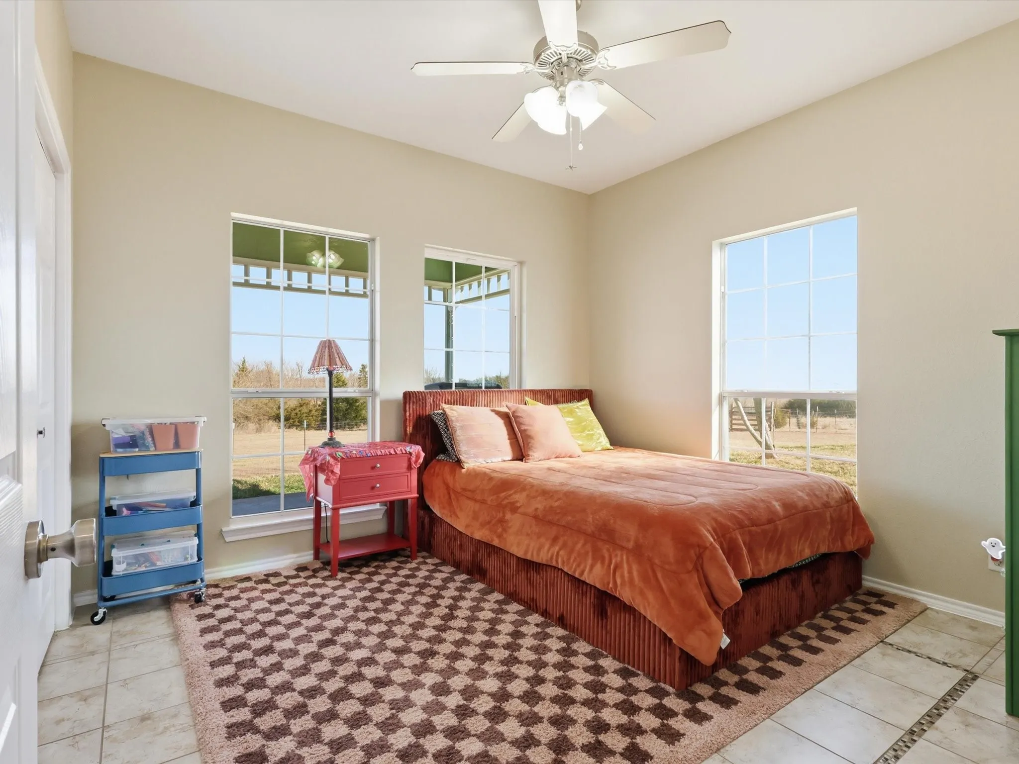 Single Family Residence For Sale in Fannin County , 643 CR 2992, Windom, Texas 75492, 3 Bedroom, 2 Bathroom, 2 Garage spaces, 2,151 Sqft, built in 2006, Preowned, mls#21142884, Real Estate Agent in Windom, Homes For Sale in Fannin county, Homes For Sale in Windom, Realtor in Windom Texas, Real Estate Brokerage Independent Realty Texas, Luminita Cordes Realtor