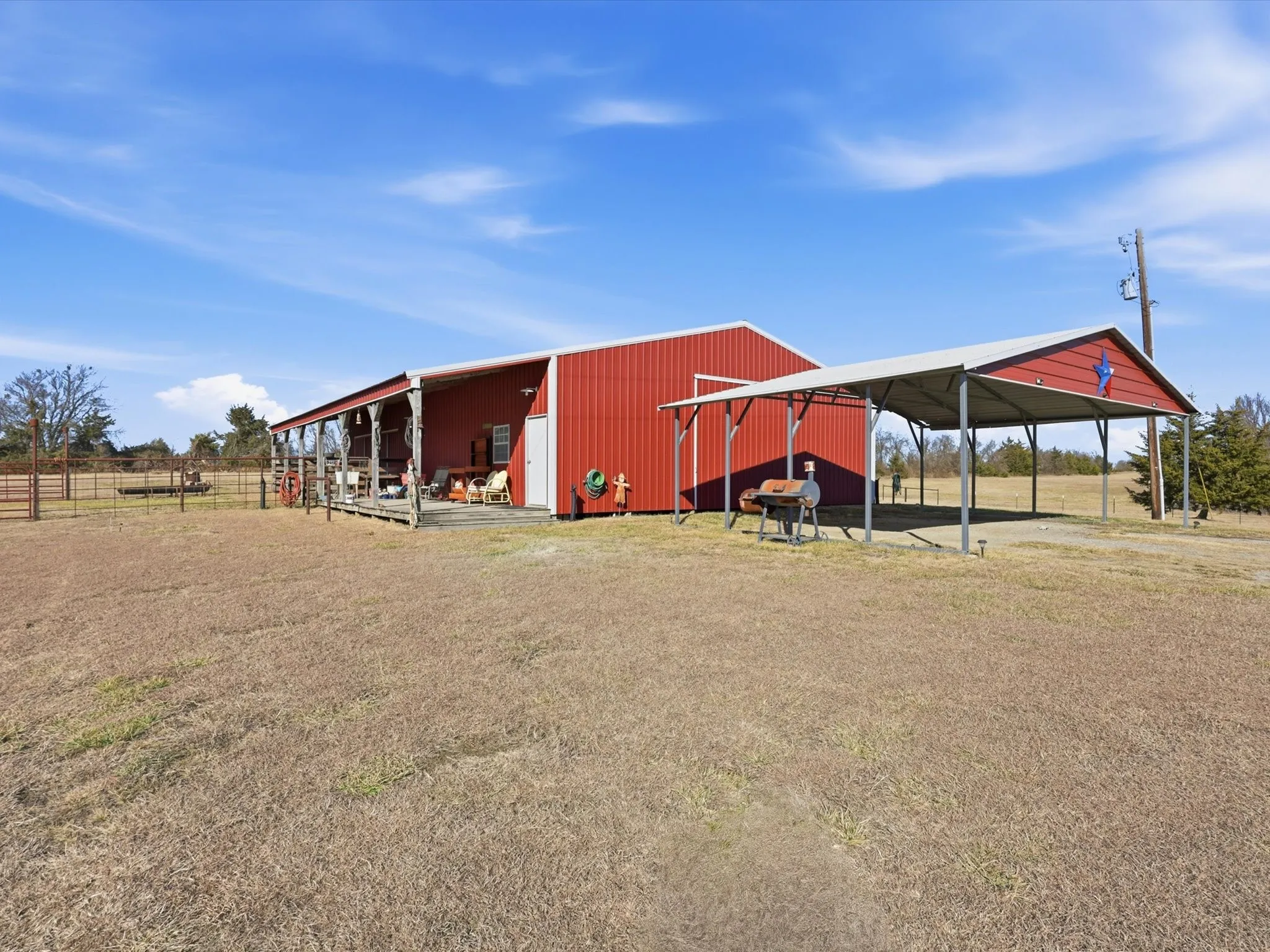 40x60 barn, carport