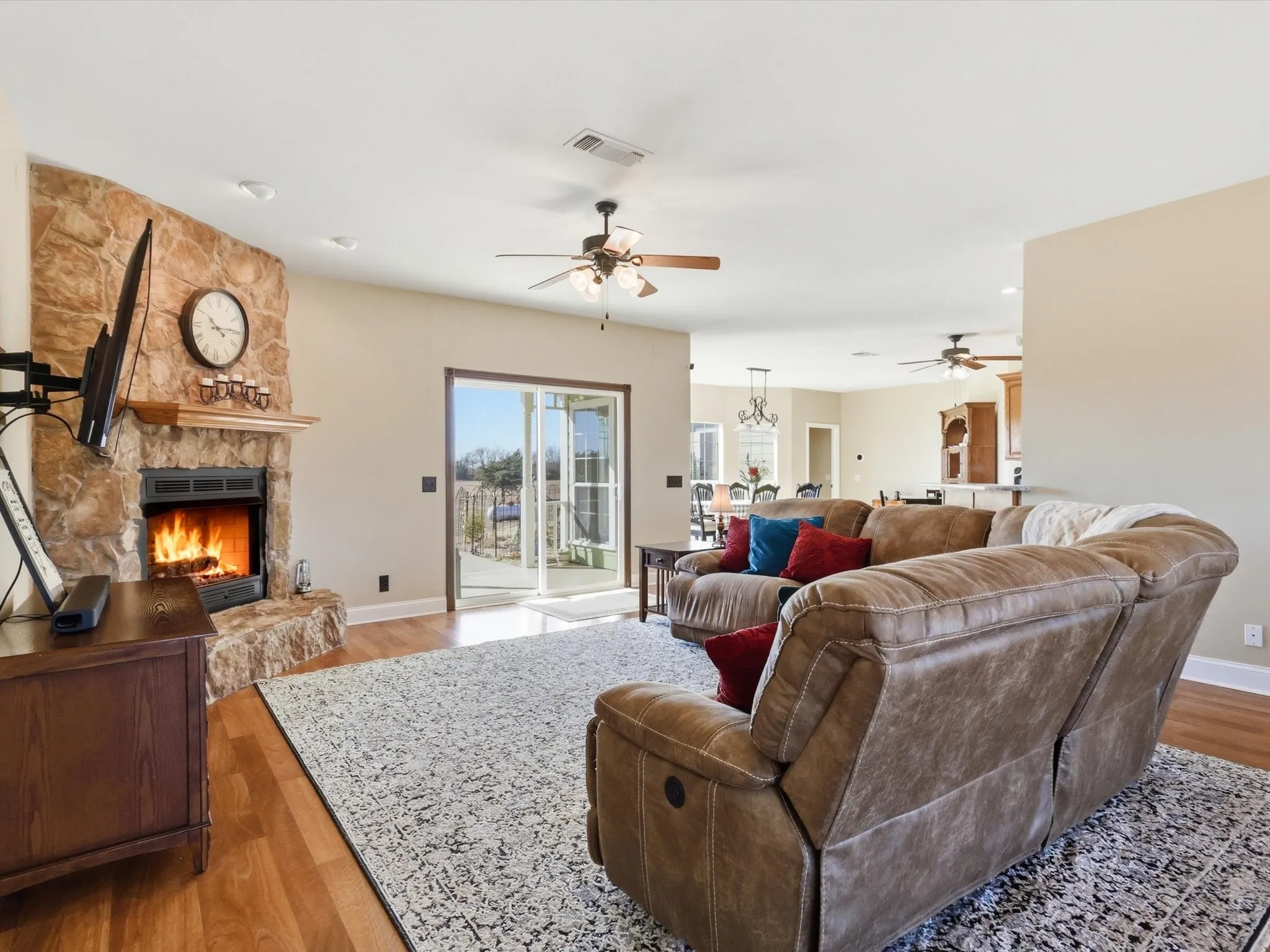 Gas fireplace