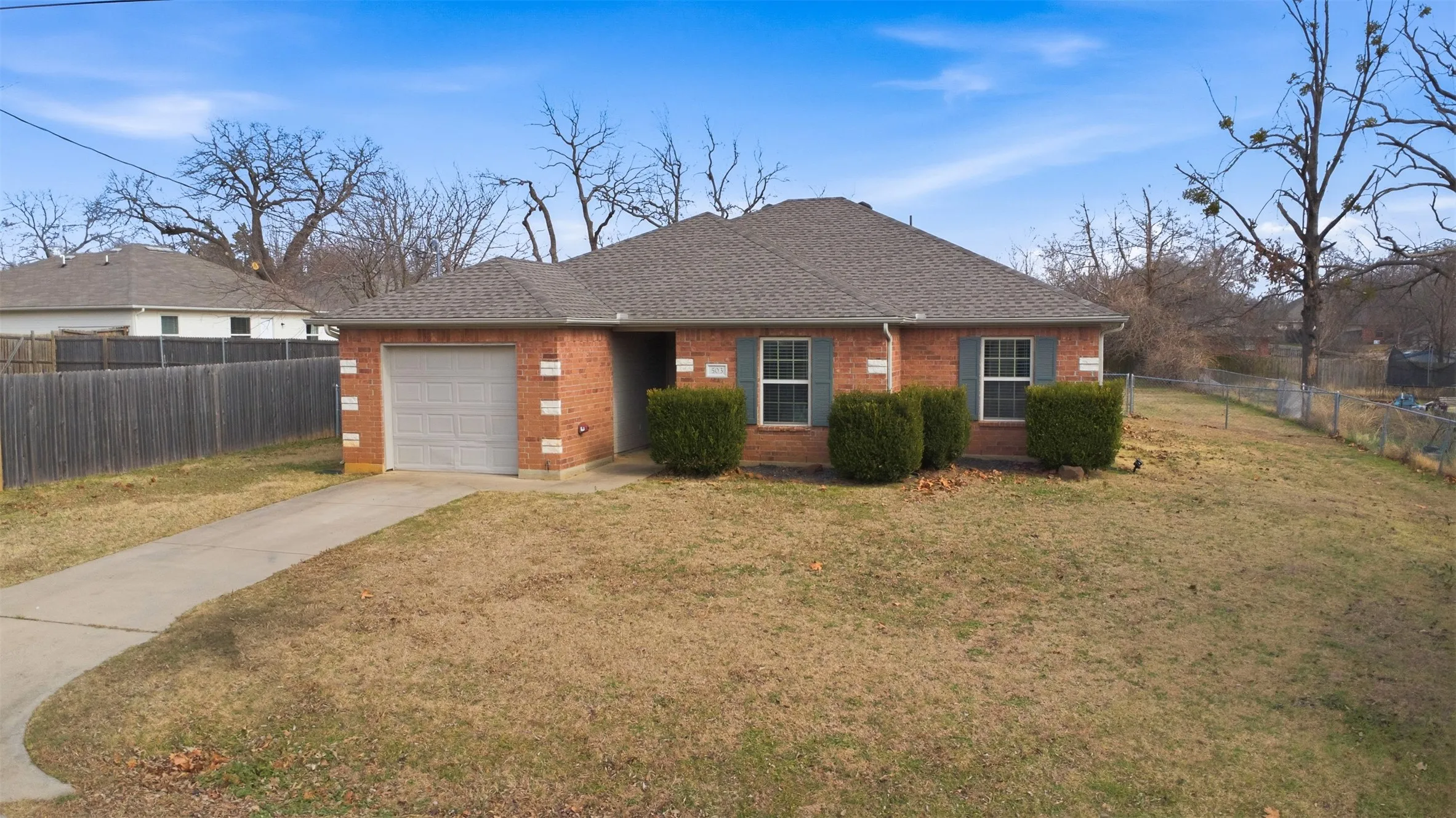 Single Family Residence For Sale in Denton County , 503 Caddell Street, Aubrey, Texas 76227, 3 Bedrooms, 2 Bathrooms, 1 Garage spaces, 1,408 Sqft, built in 2006, Price $289,900, mls#21159777, Real Estate Agent in Aubrey, Homes For Sale in Denton county, Homes For Sale in Aubrey, Realtor in Aubrey Texas, Real Estate Brokerage Independent Realty Texas, Luminita Cordes Realtor