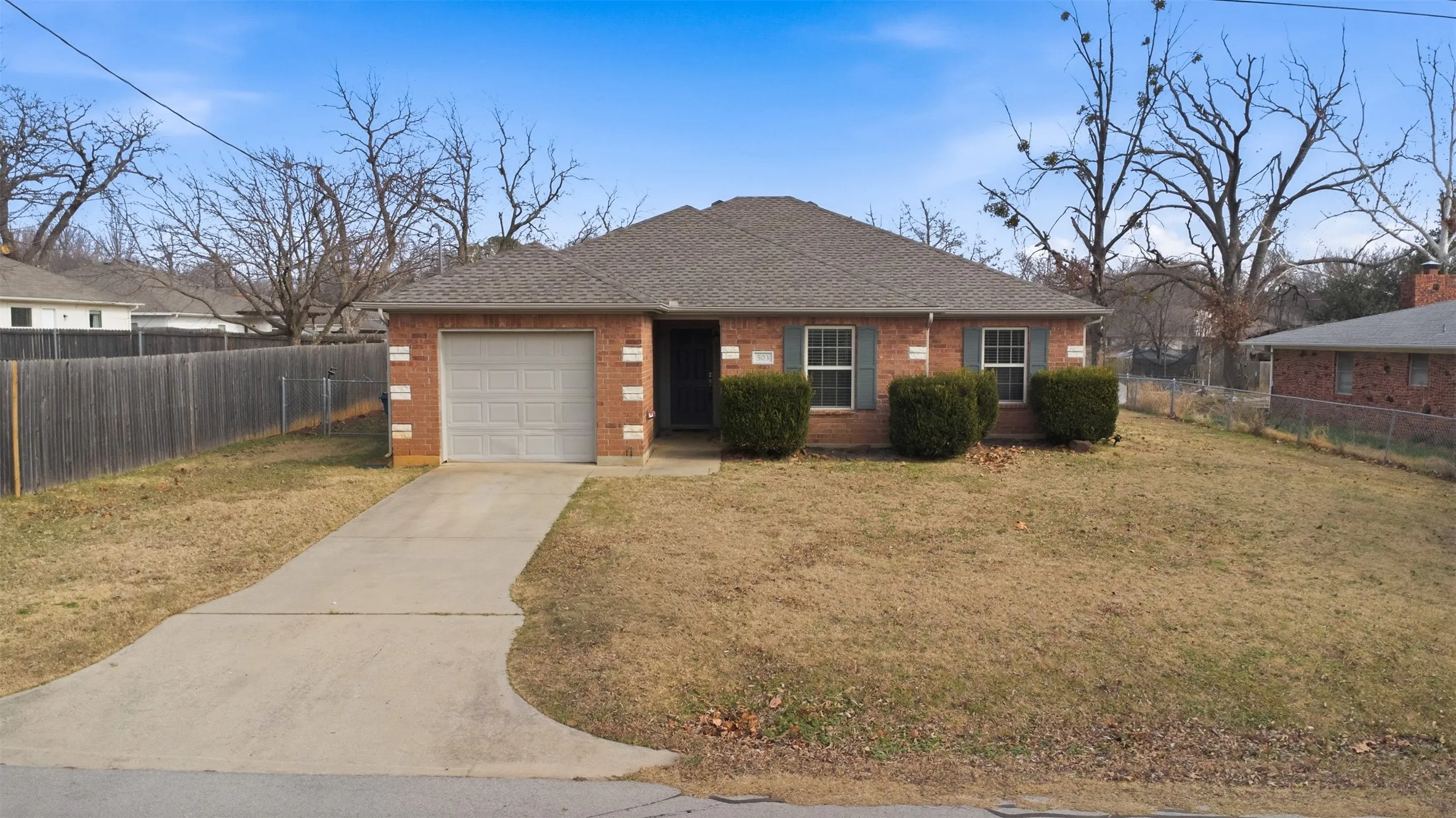 Single Family Residence For Sale in Denton County , 503 Caddell Street, Aubrey, Texas 76227, 3 Bedrooms, 2 Bathrooms, 1 Garage spaces, 1,408 Sqft, built in 2006, Price $289,900, mls#21159777, Real Estate Agent in Aubrey, Homes For Sale in Denton county, Homes For Sale in Aubrey, Realtor in Aubrey Texas, Real Estate Brokerage Independent Realty Texas, Luminita Cordes Realtor