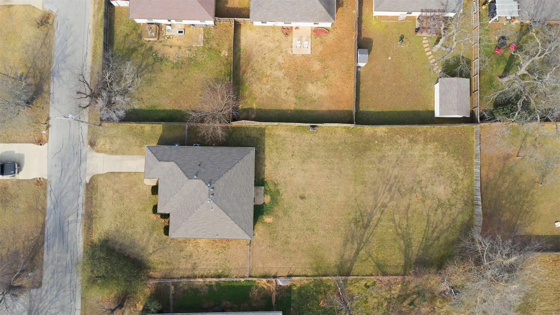 Single Family Residence For Sale in Denton County , 503 Caddell Street, Aubrey, Texas 76227, 3 Bedrooms, 2 Bathrooms, 1 Garage spaces, 1,408 Sqft, built in 2006, Price $289,900, mls#21159777, Real Estate Agent in Aubrey, Homes For Sale in Denton county, Homes For Sale in Aubrey, Realtor in Aubrey Texas, Real Estate Brokerage Independent Realty Texas, Luminita Cordes Realtor