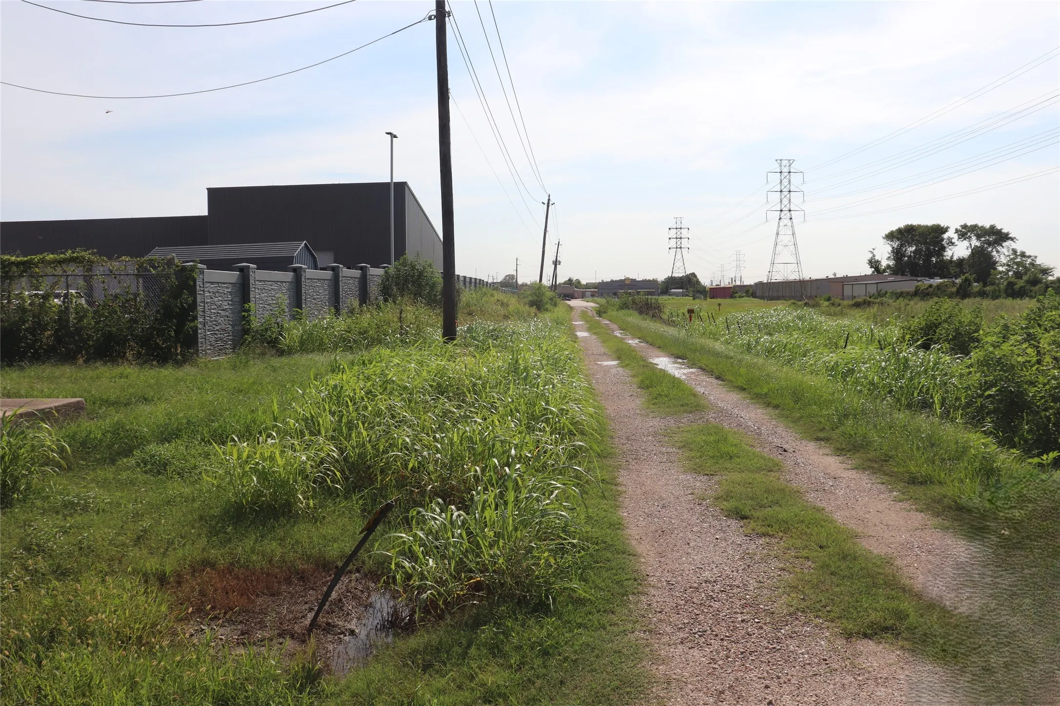 Warehouse For Sale in Harris County , 427 Procter Road, Baytown, Texas 77521, 0, 0, Garage spaces, 0 Sqft, built in 2008, Preowned, Price $849,500, mls#21156846, Real Estate Agent in Baytown, Homes For Sale in Harris county, Homes For Sale in Baytown, Realtor in Baytown Texas, Real Estate Brokerage Independent Realty Texas, Luminita Cordes Realtor