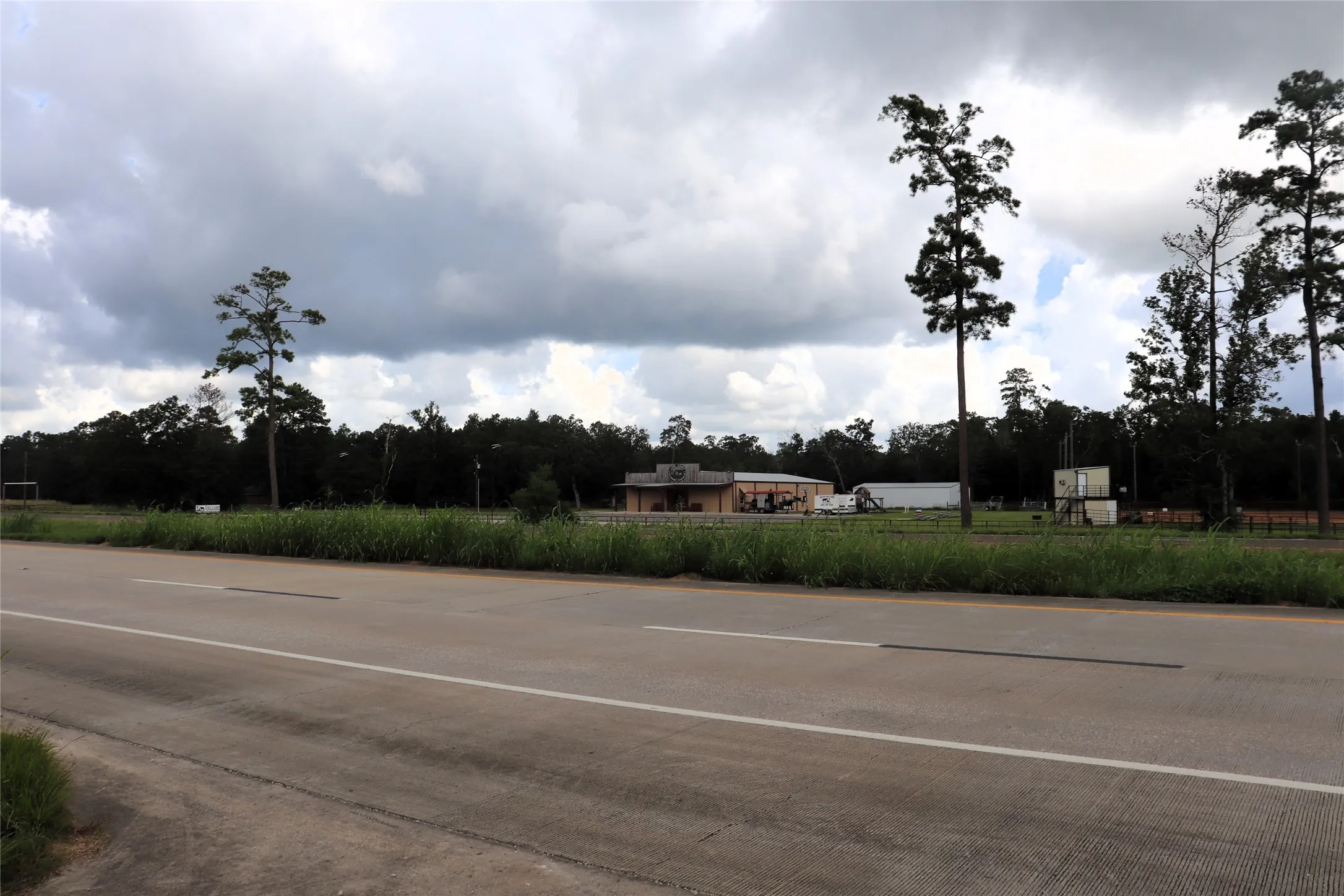 Unimproved Land For Sale in Liberty County , 2.8 ac Hwy 90, Devers, Texas 77575, 0, 0, Garage spaces, 0 Sqft, built in 0, Price $174,500, mls#21156839, Real Estate Agent in Devers, Homes For Sale in Liberty county, Homes For Sale in Devers, Realtor in Devers Texas, Real Estate Brokerage Independent Realty Texas, Luminita Cordes Realtor