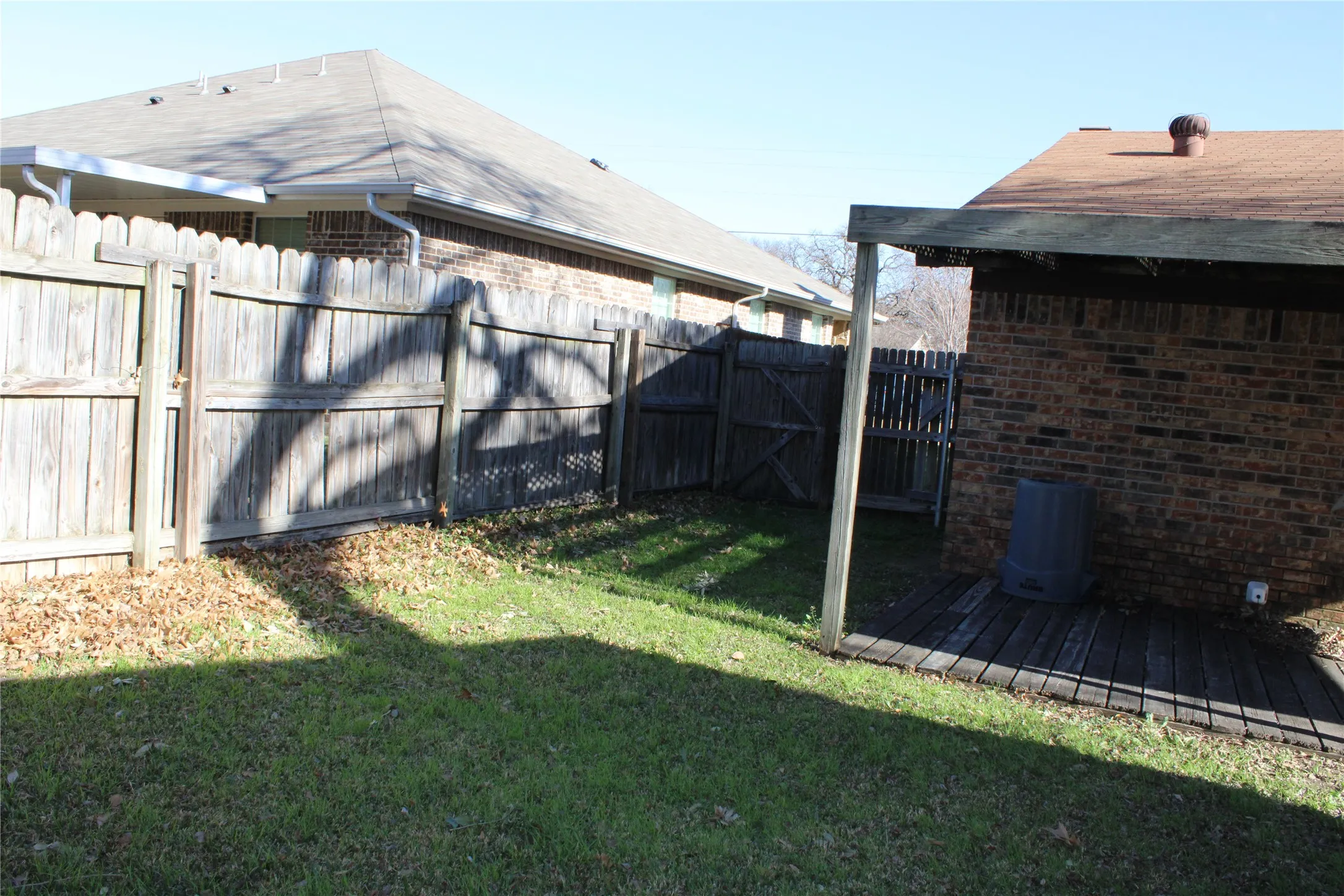 Duplex For Sale in Johnson County , 613 Renfro Street, Burleson, Texas 76028, 5 Bedroom, 4 Bathroom, 1 Garage spaces, 2,256 Sqft, built in 1981, Preowned, mls#21159866, Real Estate Agent in Burleson, Homes For Sale in Johnson county, Homes For Sale in Burleson, Realtor in Burleson Texas, Real Estate Brokerage Independent Realty Texas, Luminita Cordes Realtor
